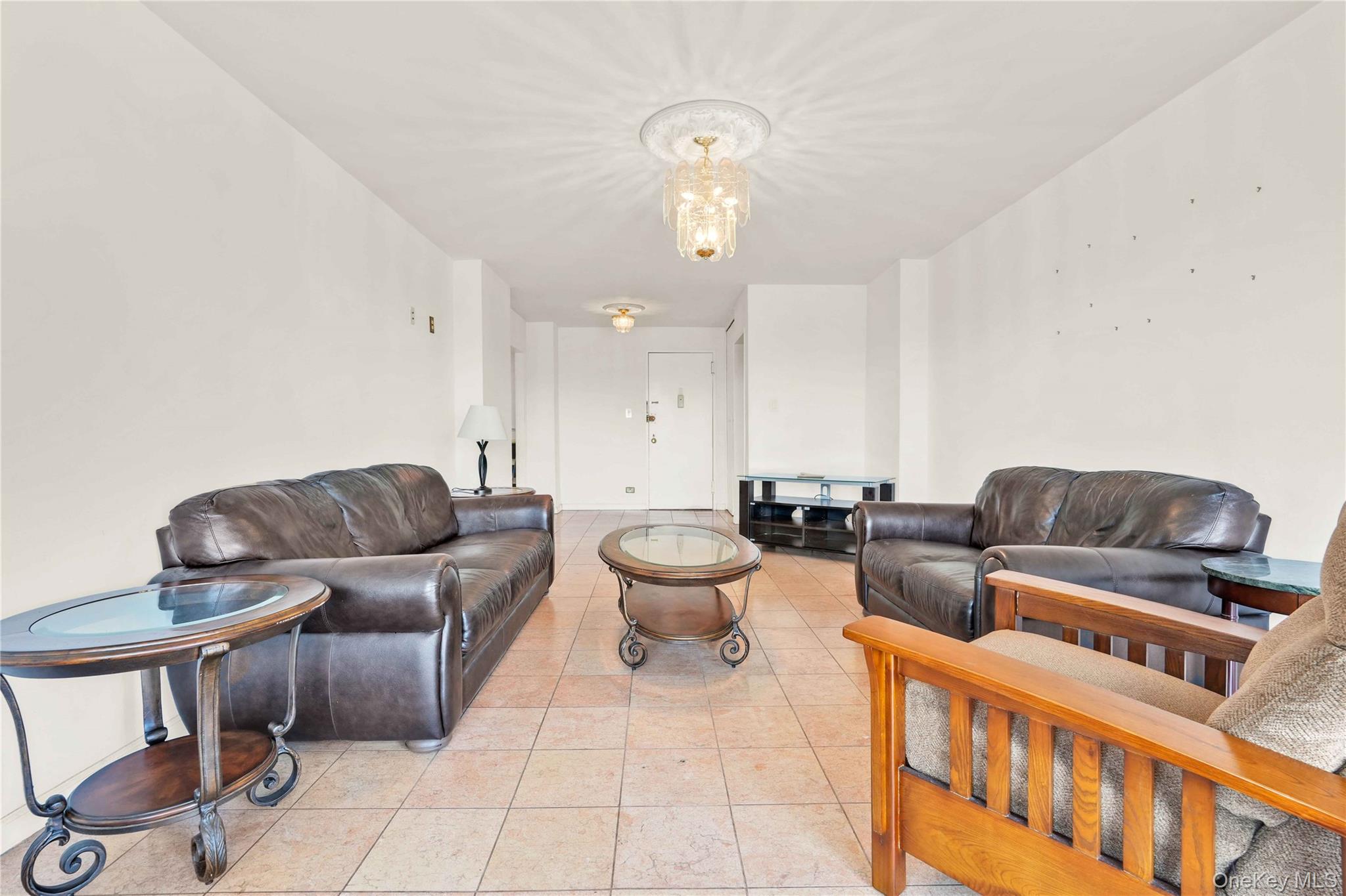 85-15 Main Street 5f Property Photo 6