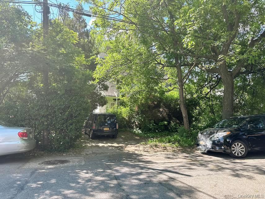 14730 Ash Avenue Property Photo 2