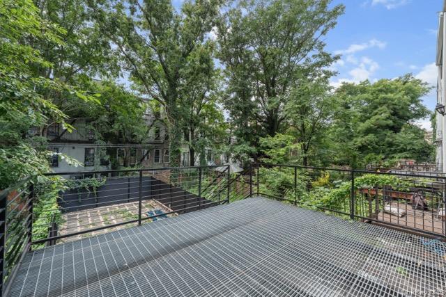 408 Bainbridge Street Property Photo 29