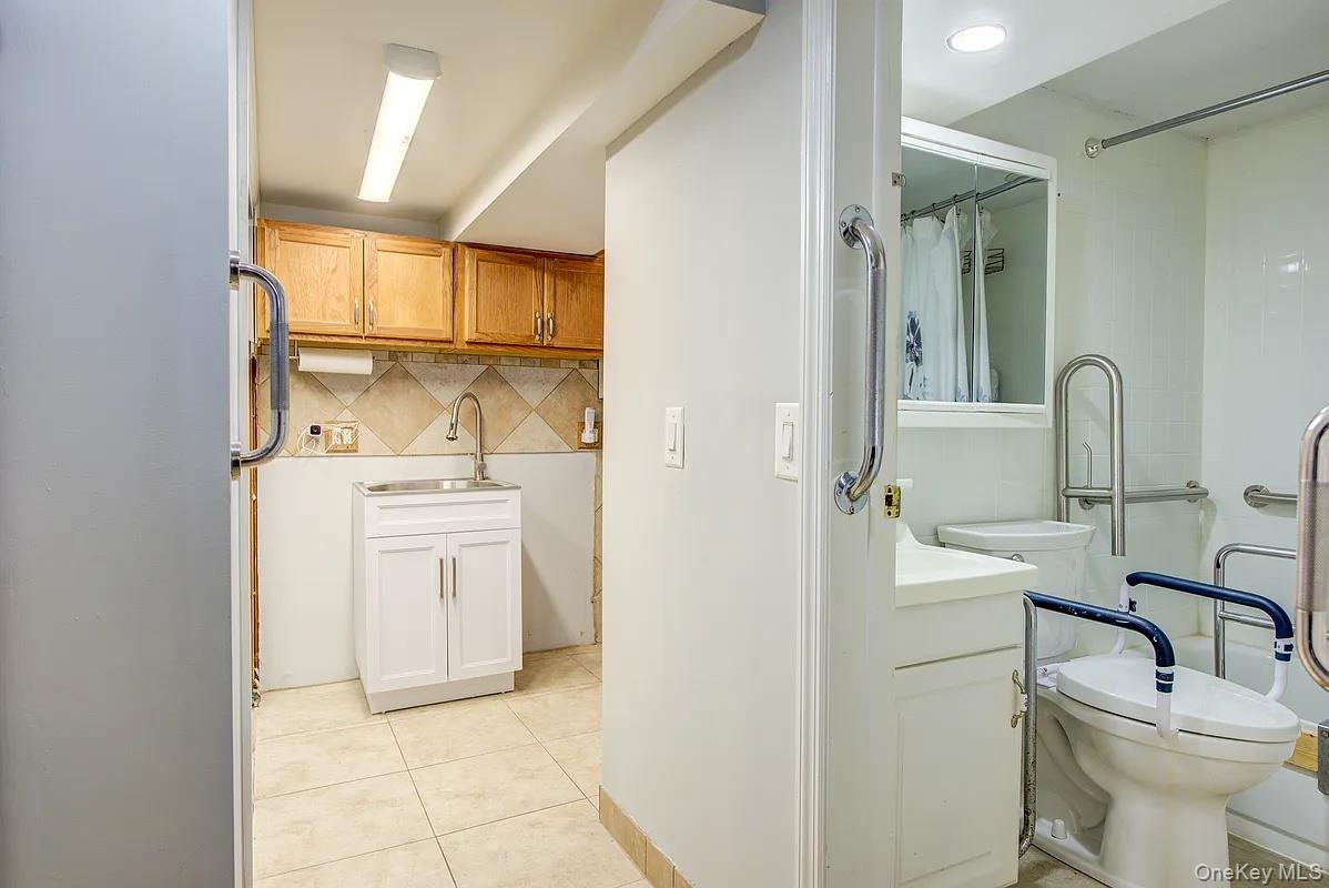 90-10 69th Avenue Property Photo 28