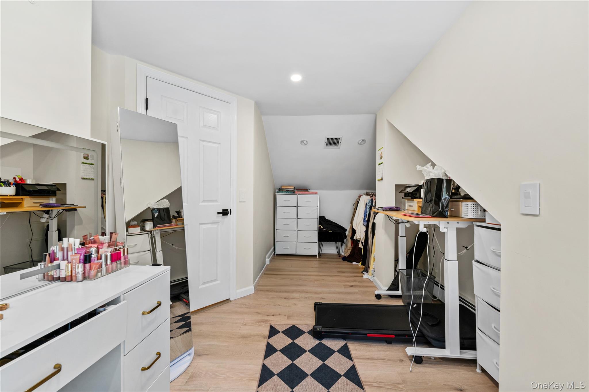 5 Windsor Lane Property Photo 16