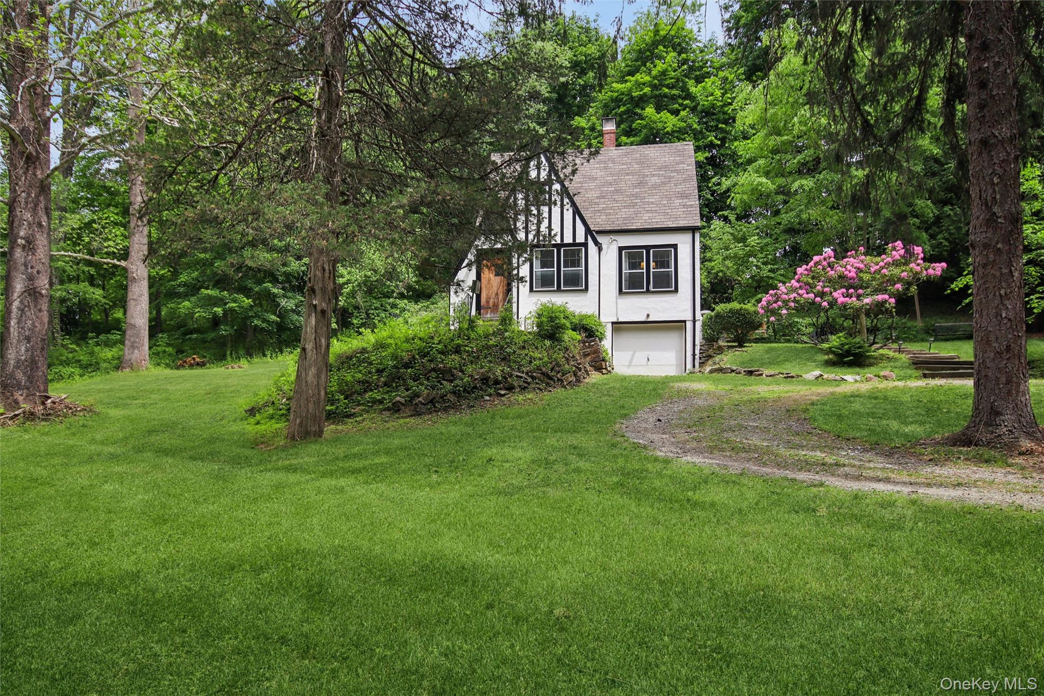 106 Broadway Property Photo 1