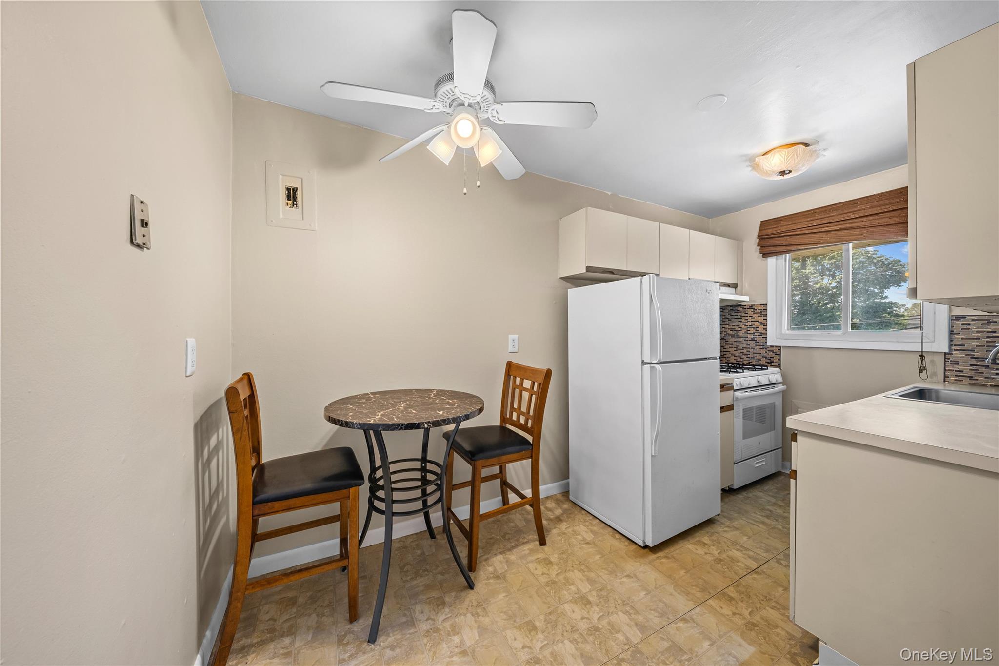 234 Edmunton Drive J12 Property Photo 9