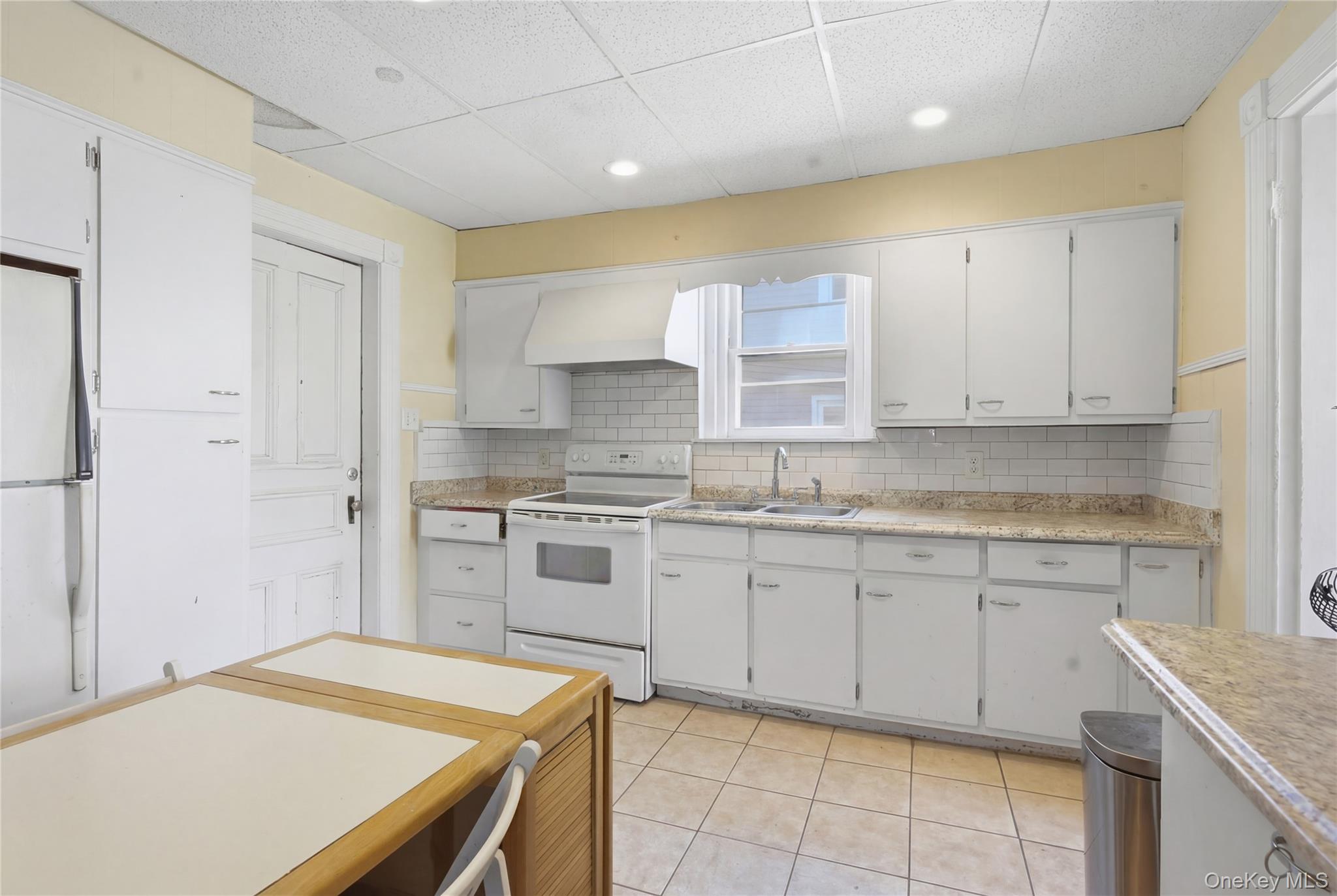 39 N Chestnut Street Property Photo 9
