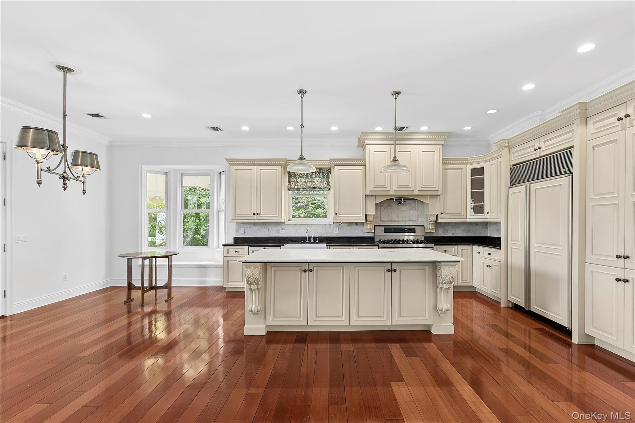41 Edgewood Avenue Property Photo 6