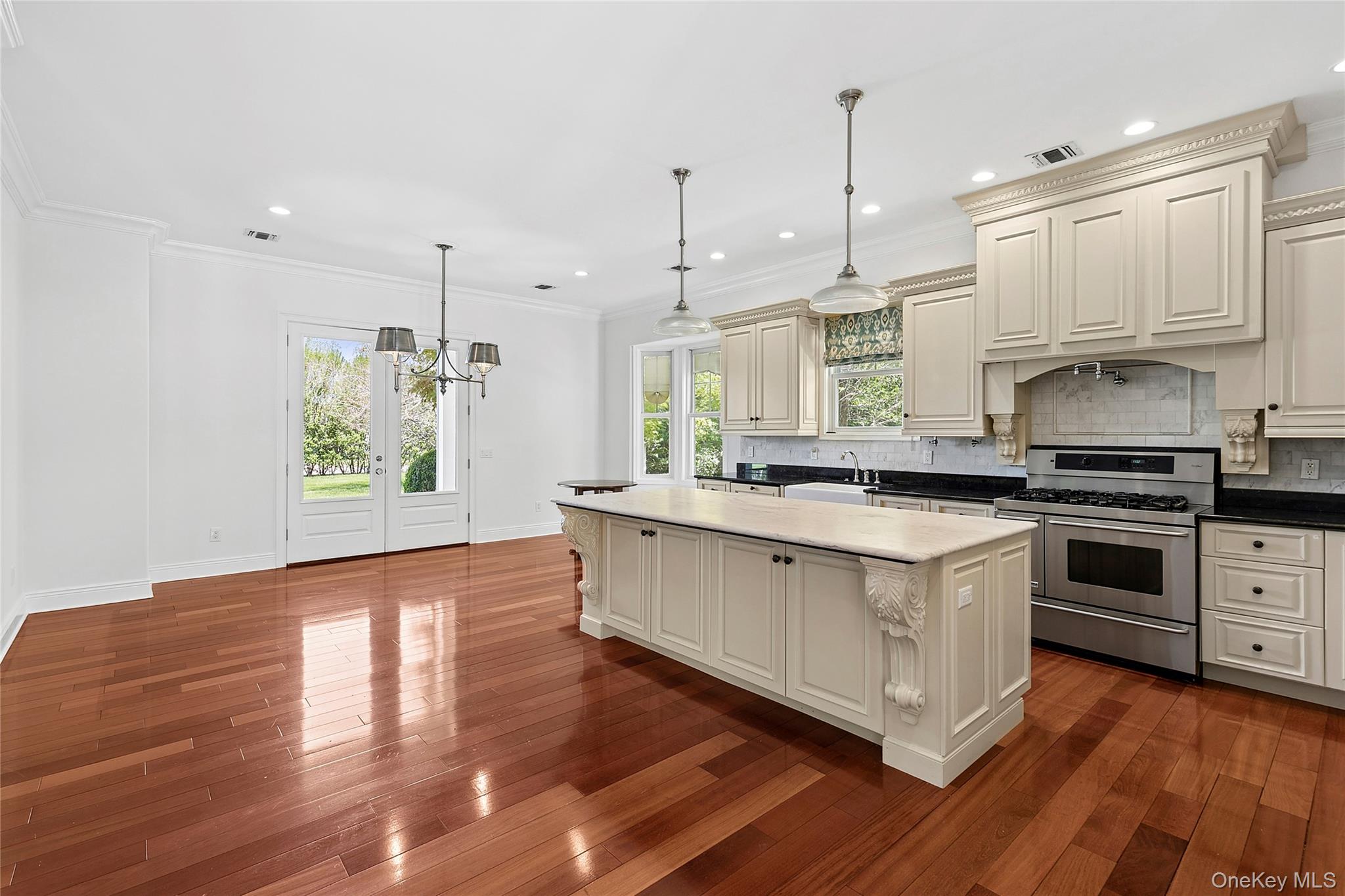 41 Edgewood Avenue Property Photo 7