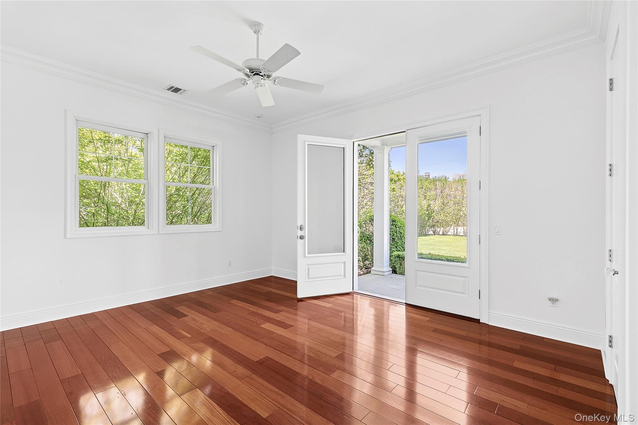 41 Edgewood Avenue Property Photo 8