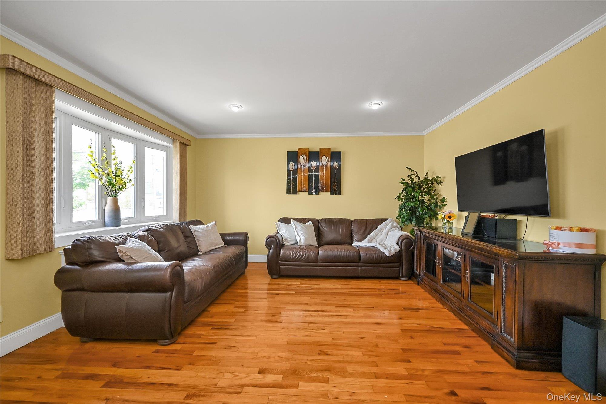 126 Roeckel Avenue Property Photo 2