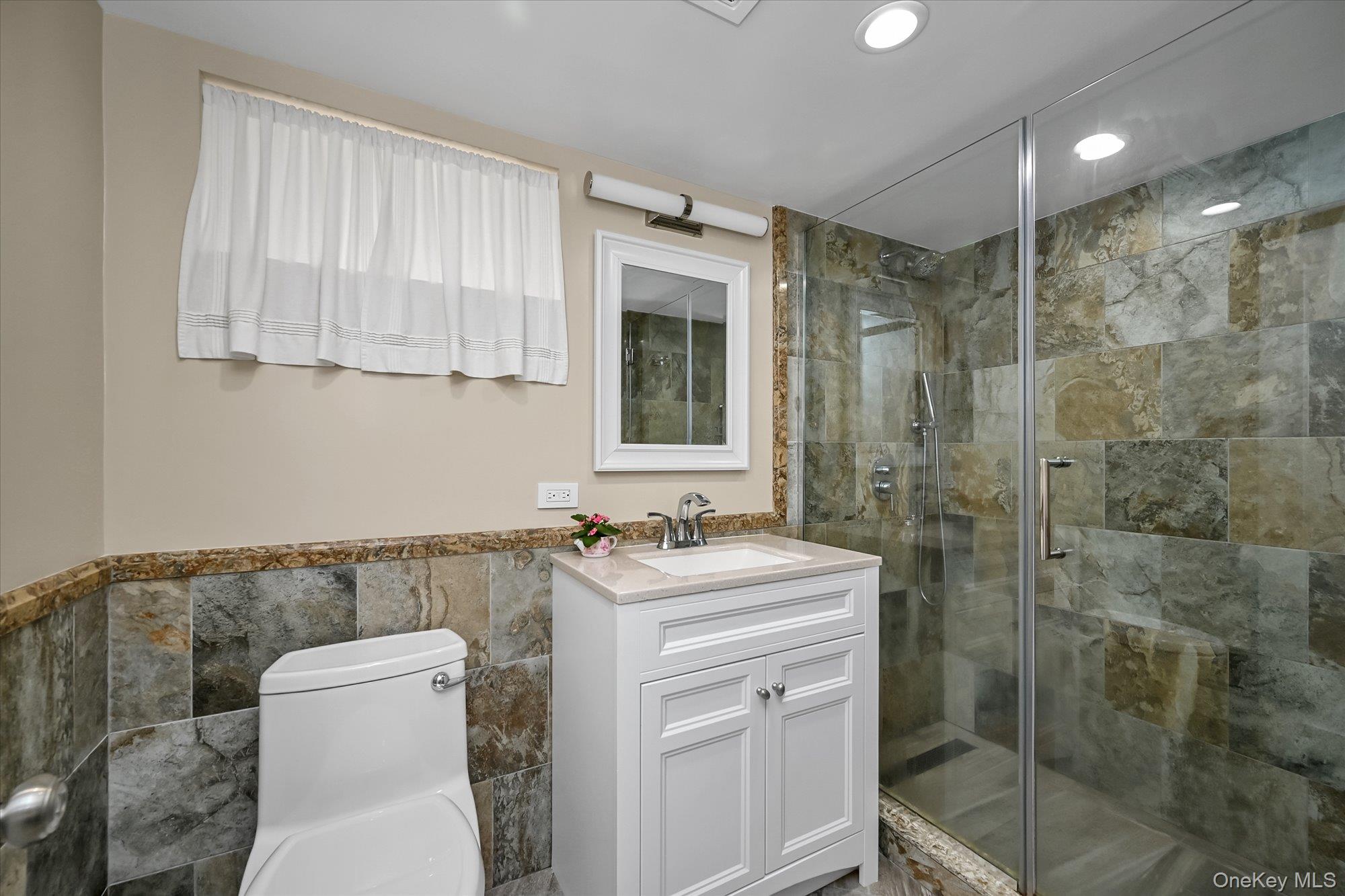 126 Roeckel Avenue Property Photo 20