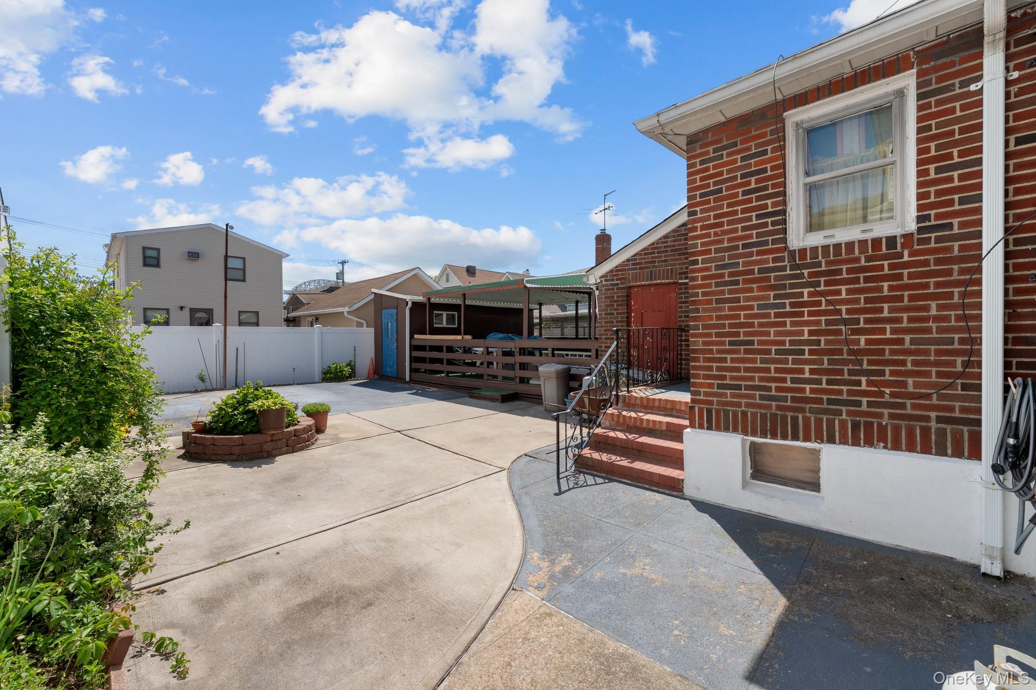 15843 101st Street Property Photo 5