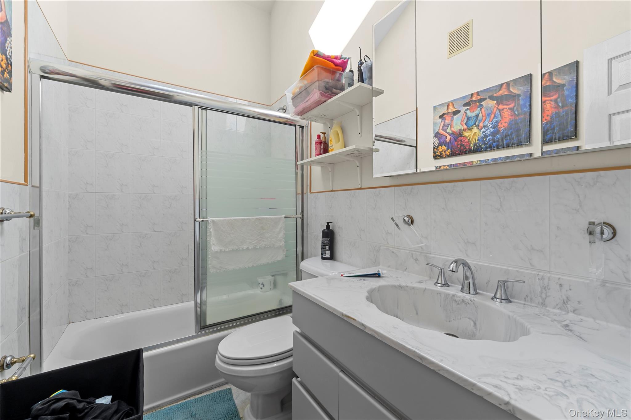 372 Madison Street Property Photo 13