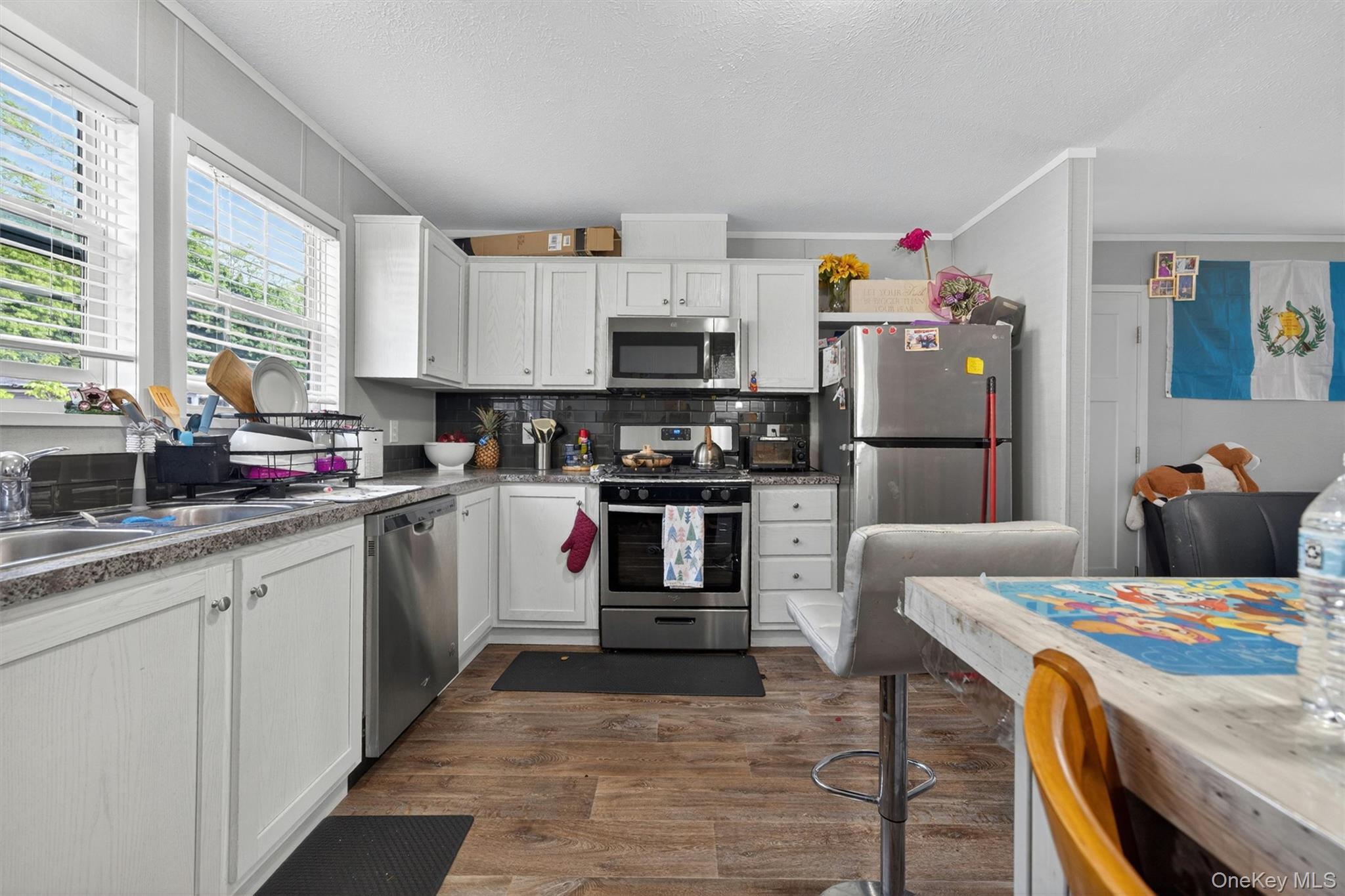 11 Windward Way Property Photo 4