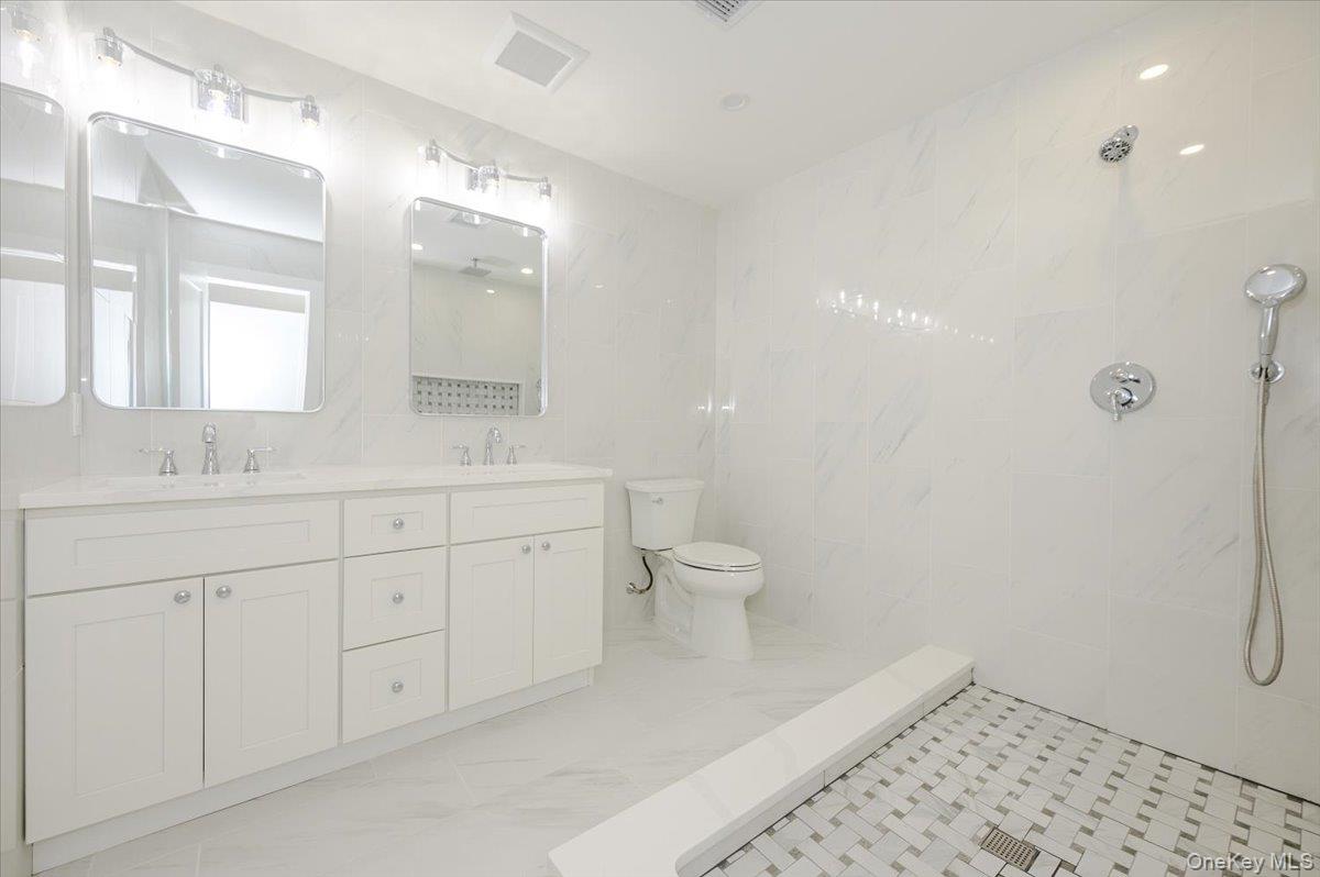 1064 Barbara Court Property Photo 9