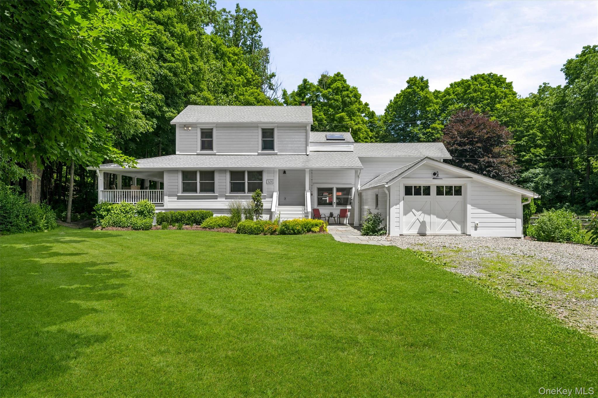 324 Haverstraw Road Property Photo 2