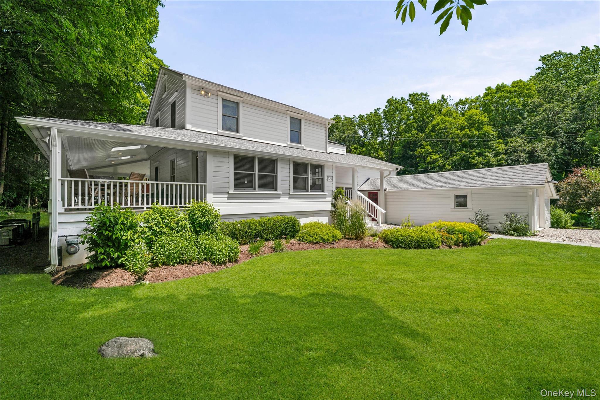 324 Haverstraw Road Property Photo 4