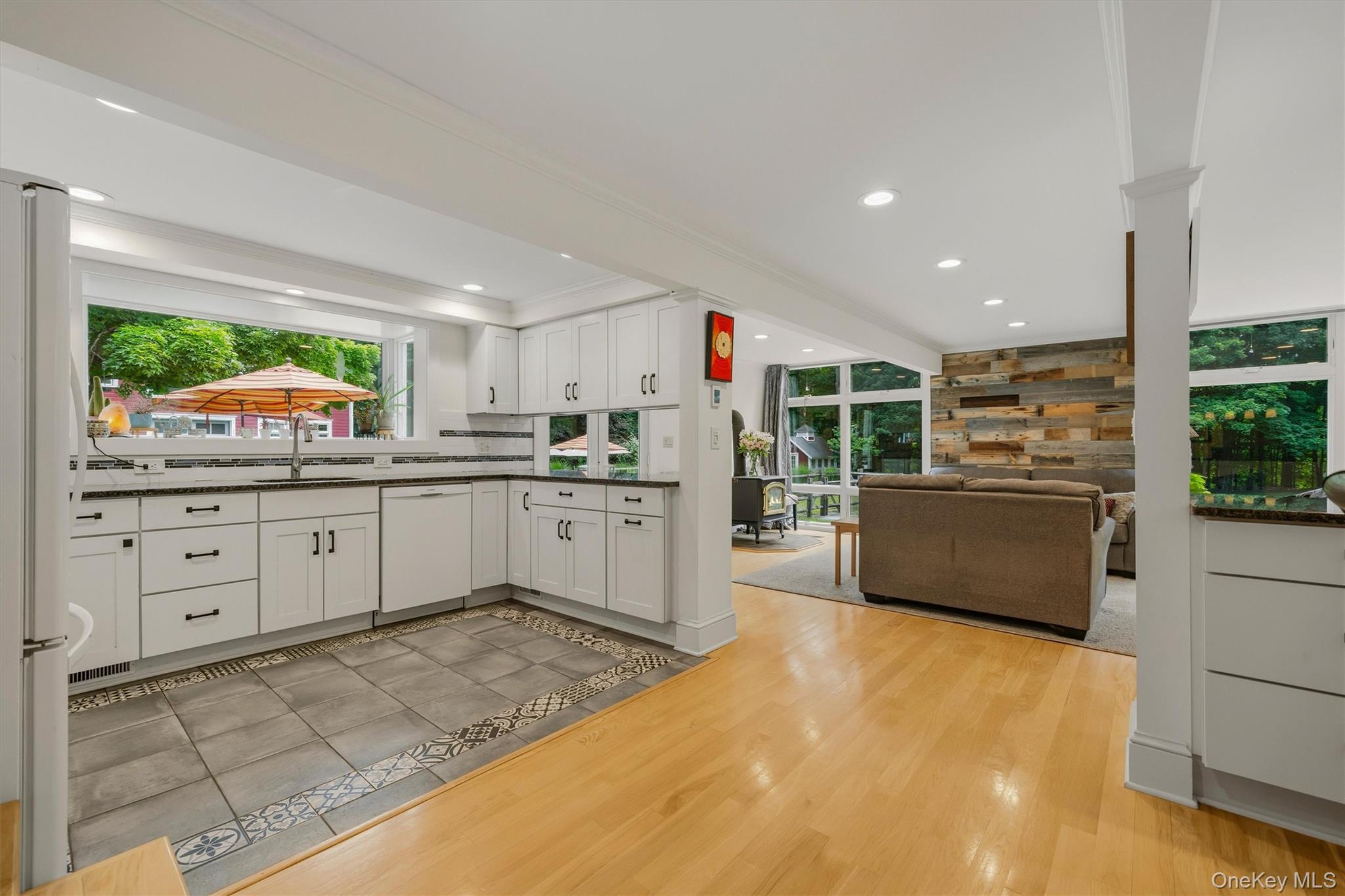 324 Haverstraw Road Property Photo 14