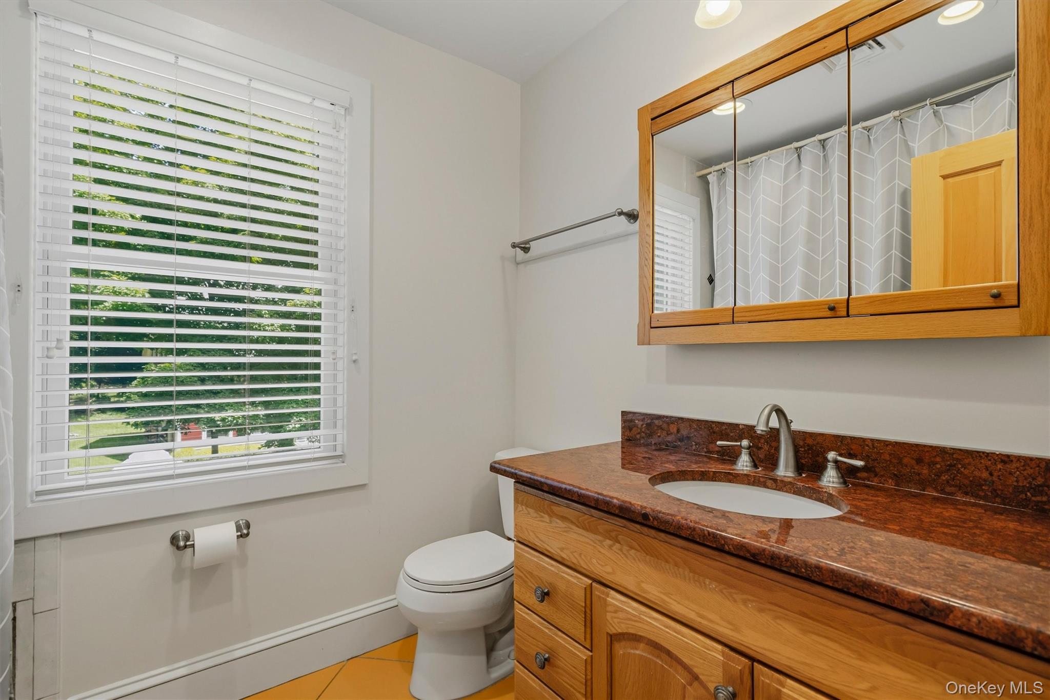 324 Haverstraw Road Property Photo 23
