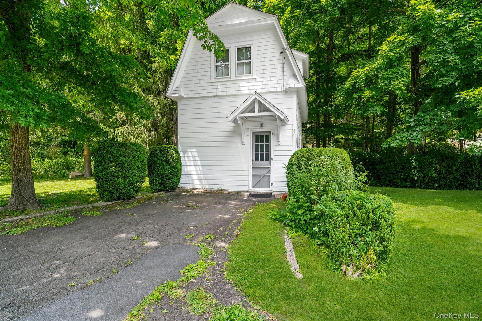 324 Haverstraw Road Property Photo 38