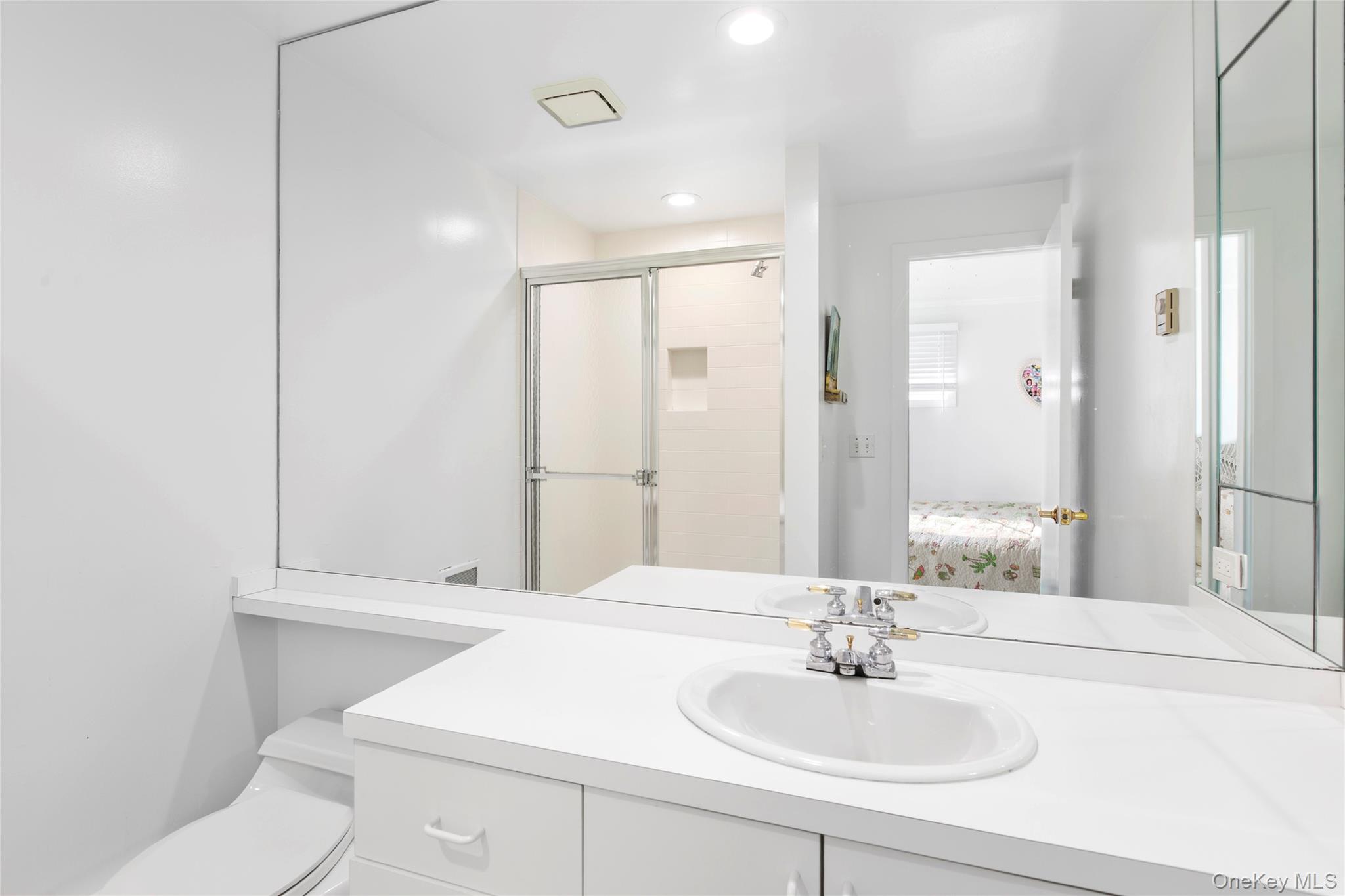 627 Dune Road Property Photo 16