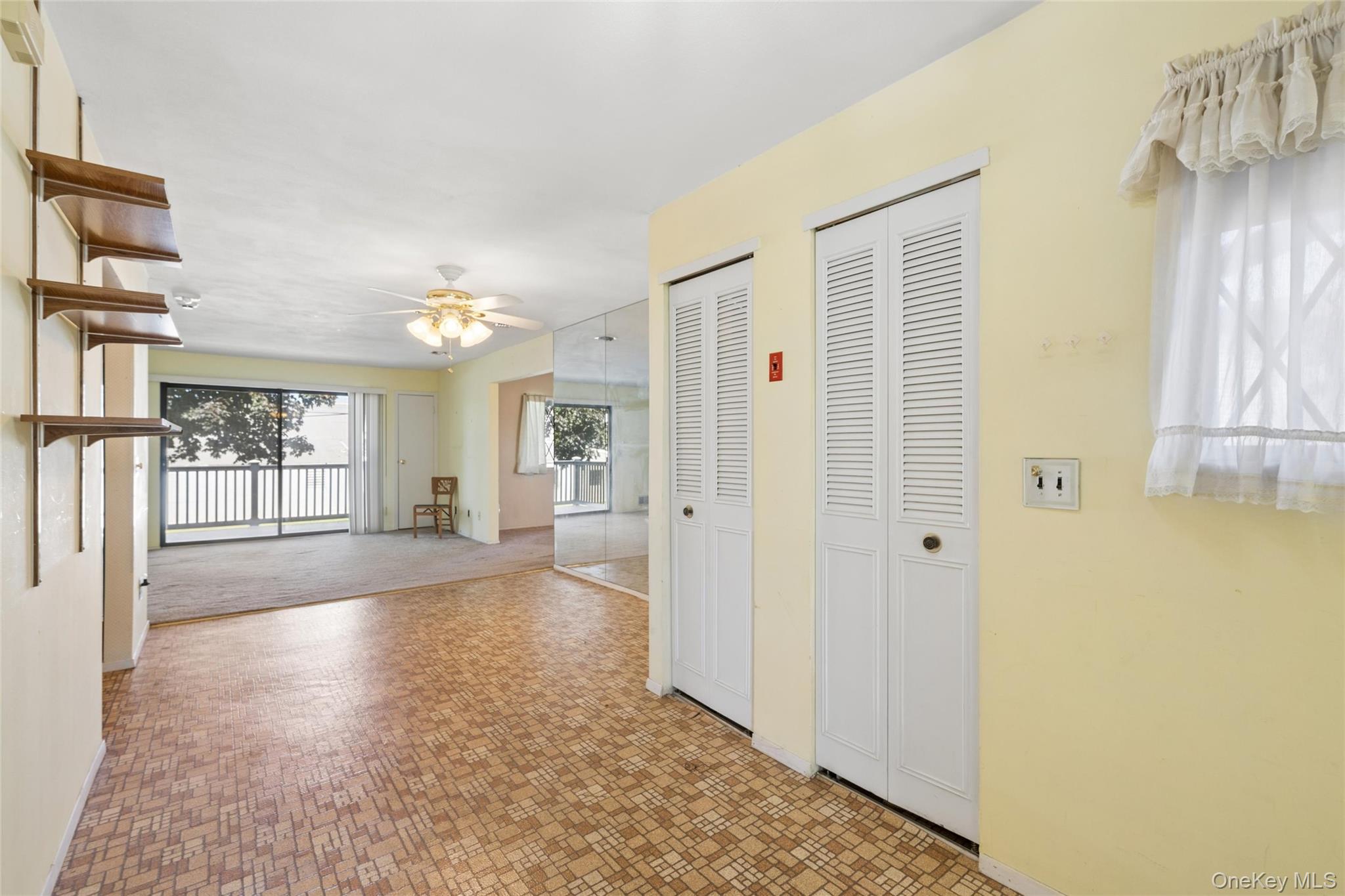 156 W Cambridge Drive 156 Property Photo 11