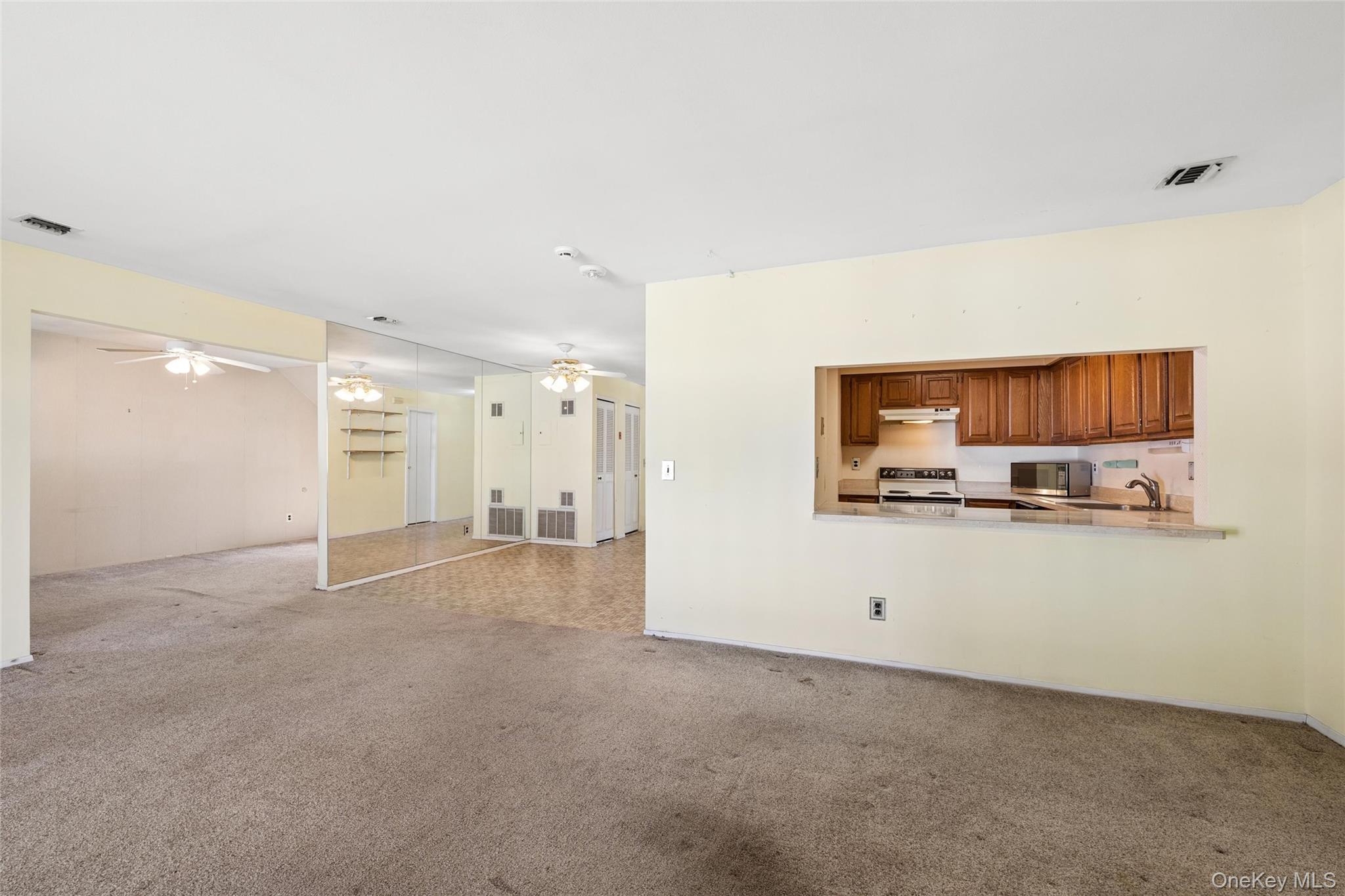 156 W Cambridge Drive 156 Property Photo 13