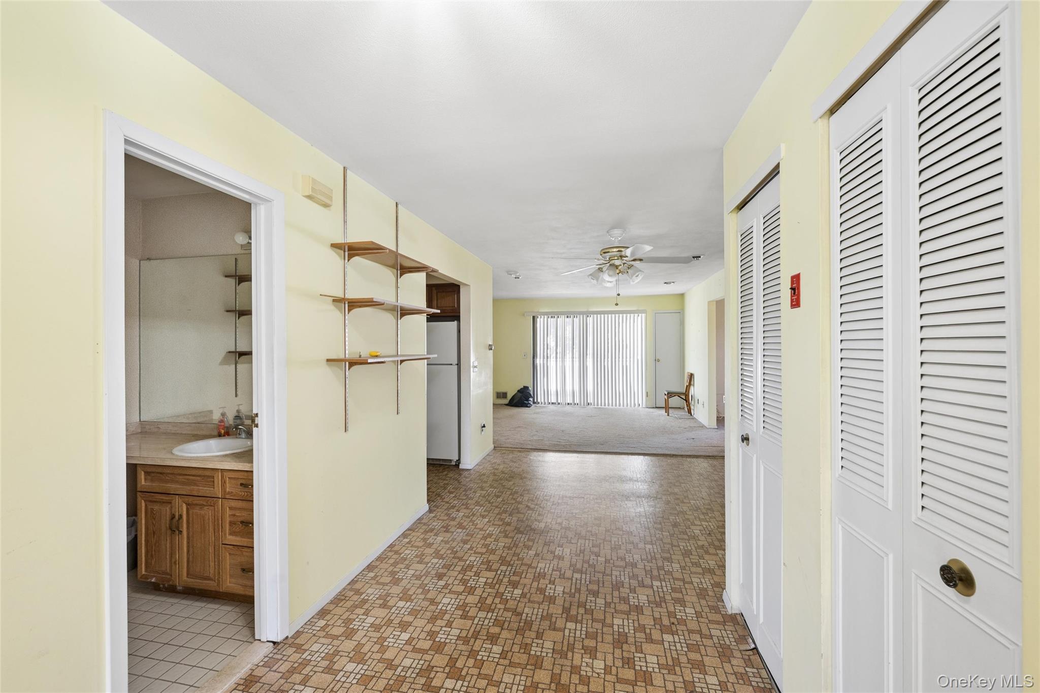 156 W Cambridge Drive 156 Property Photo 14