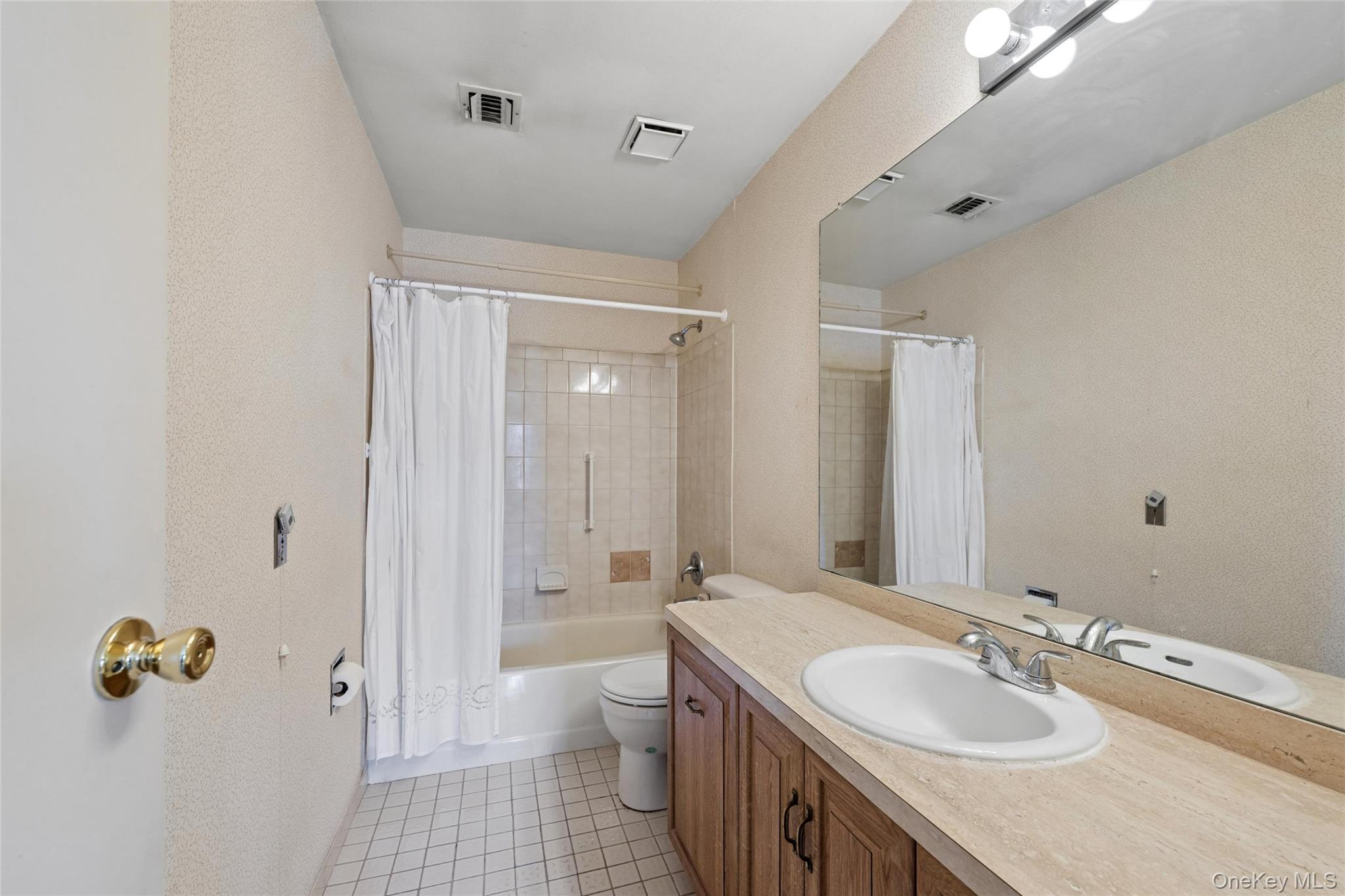 156 W Cambridge Drive 156 Property Photo 31