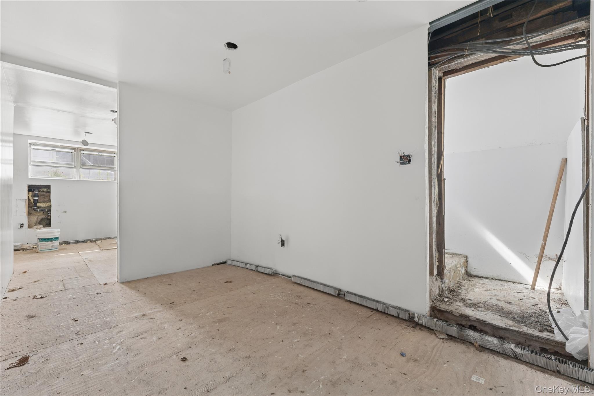 1639 E 55th Street Property Photo 5