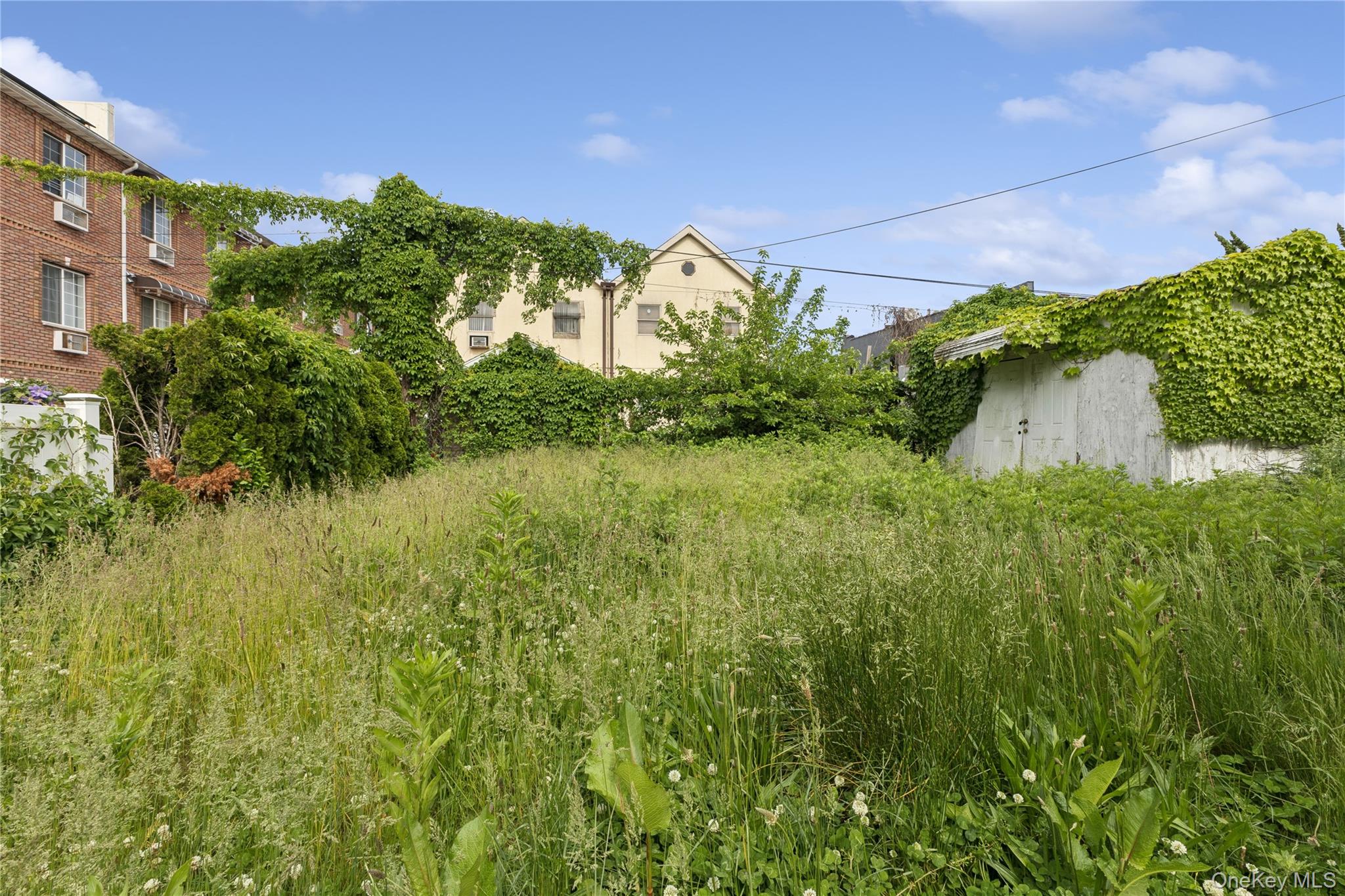1639 E 55th Street Property Photo 18