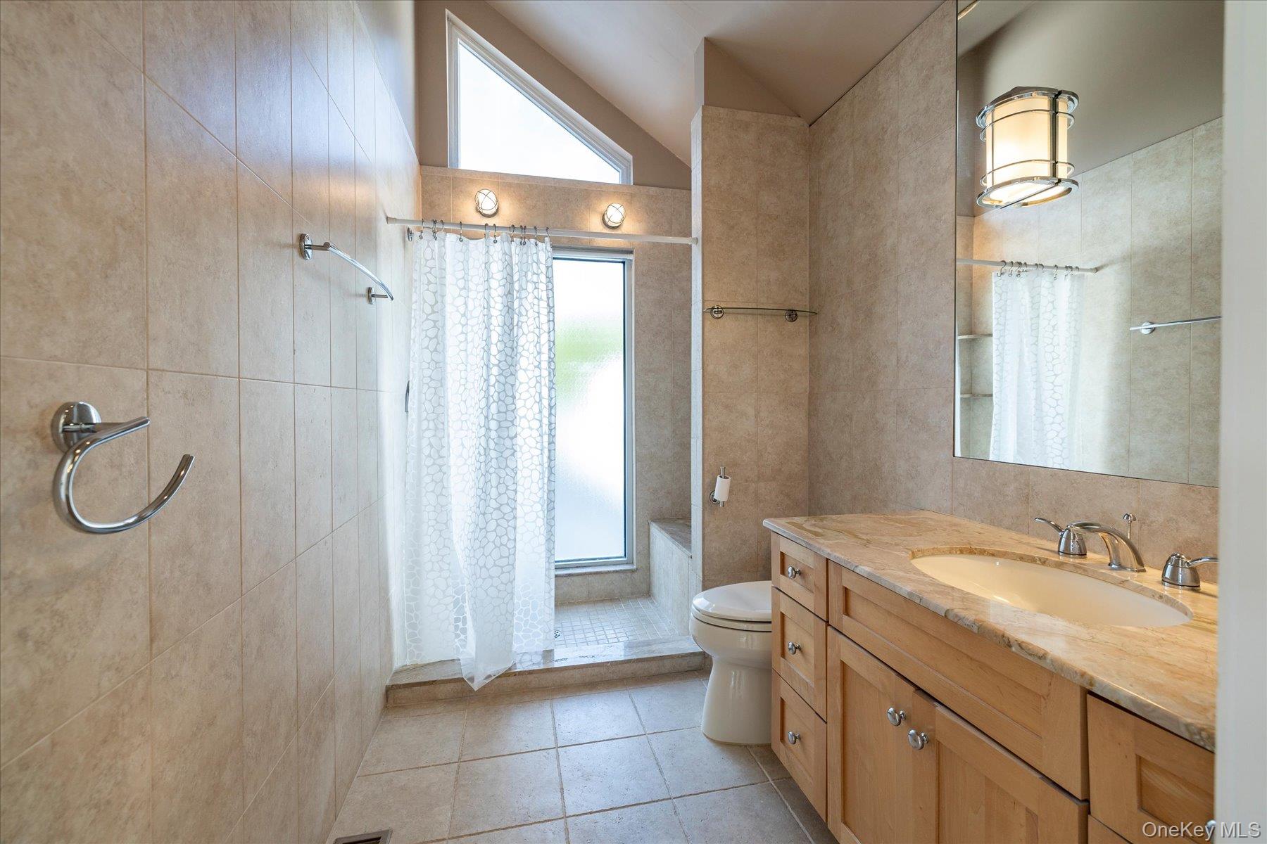 33 Bath Street Property Photo 12