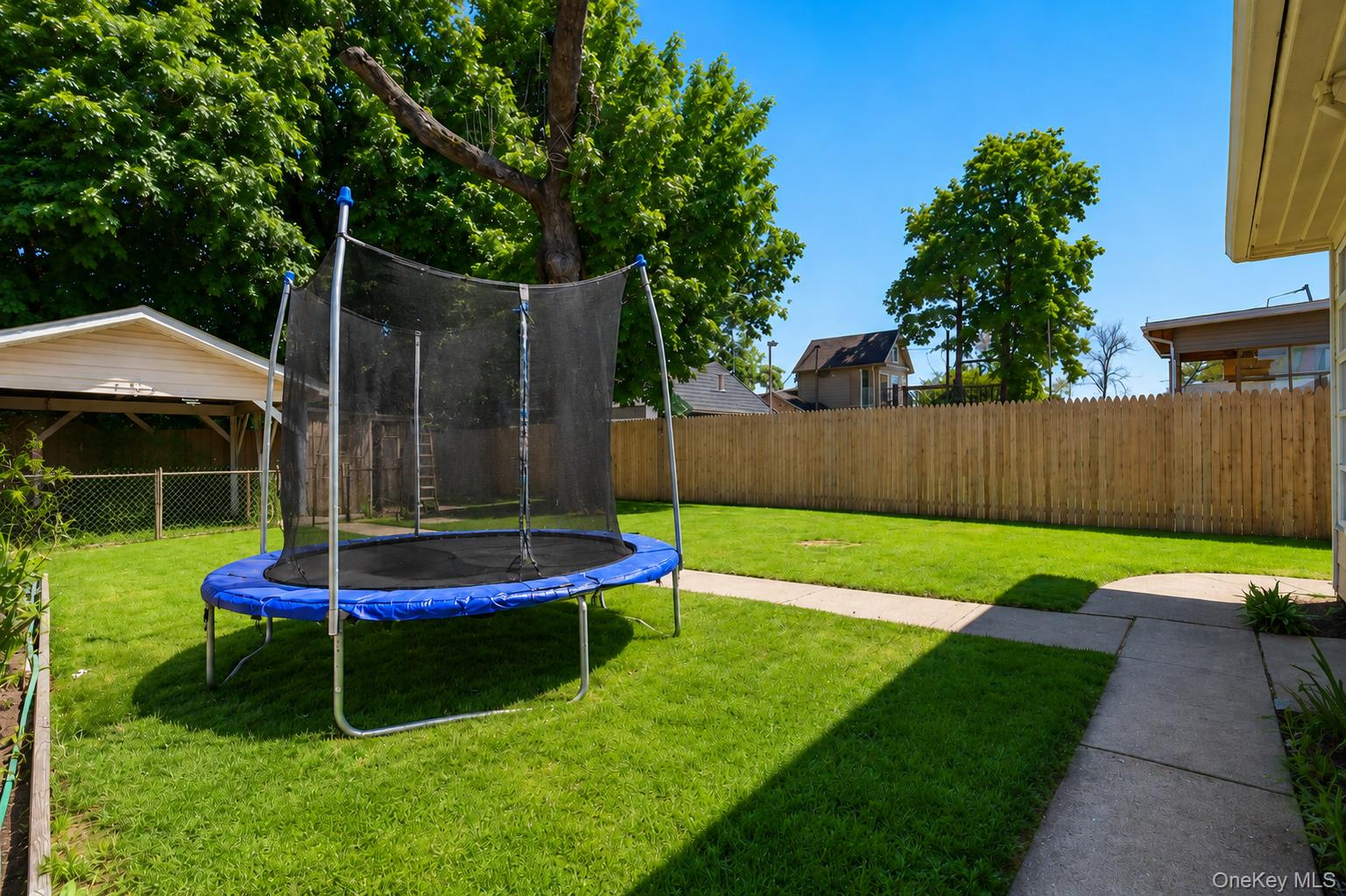 653 Highland Avenue Property Photo 37
