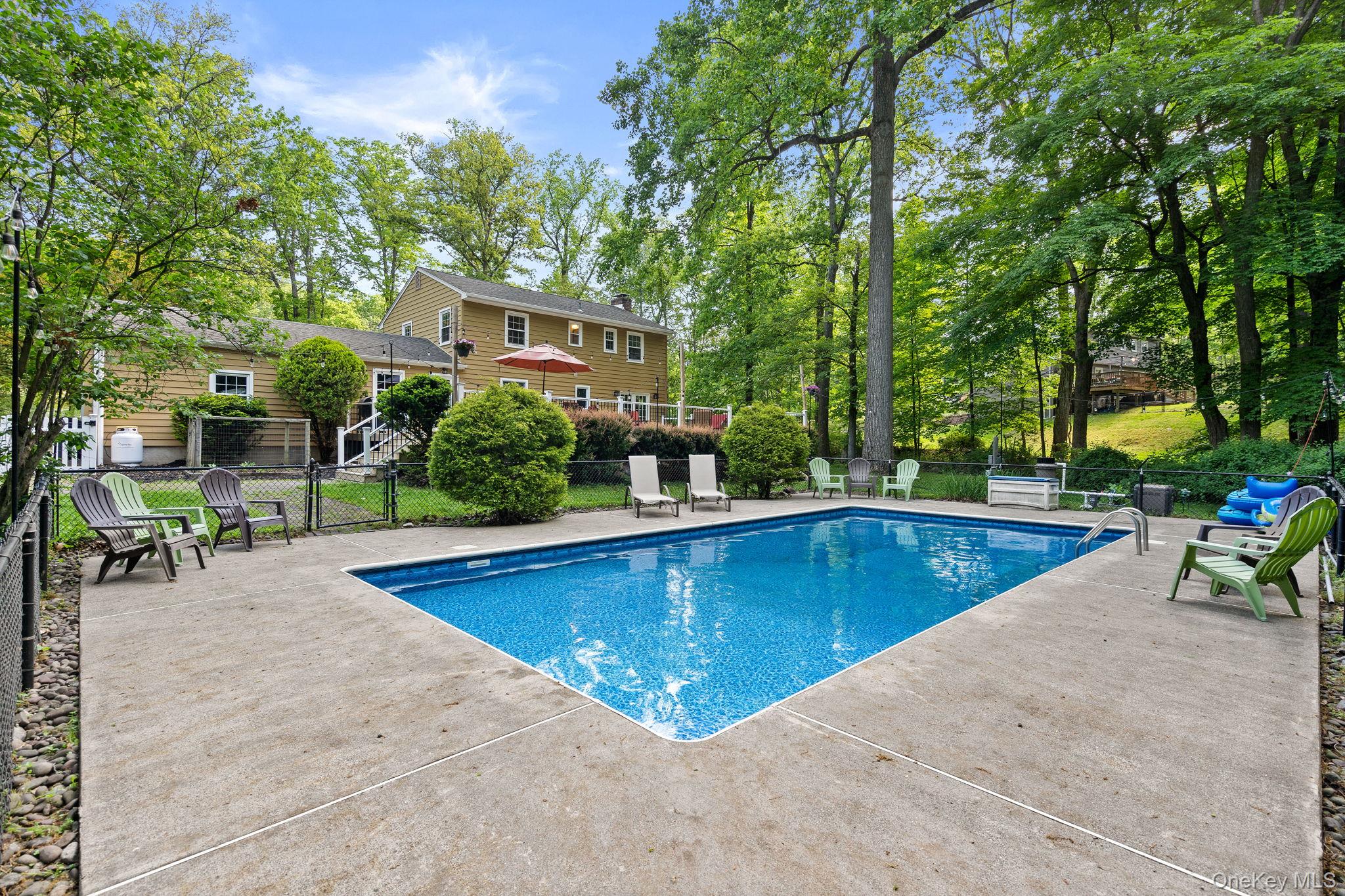 95 Pine Hill Road Property Photo 1