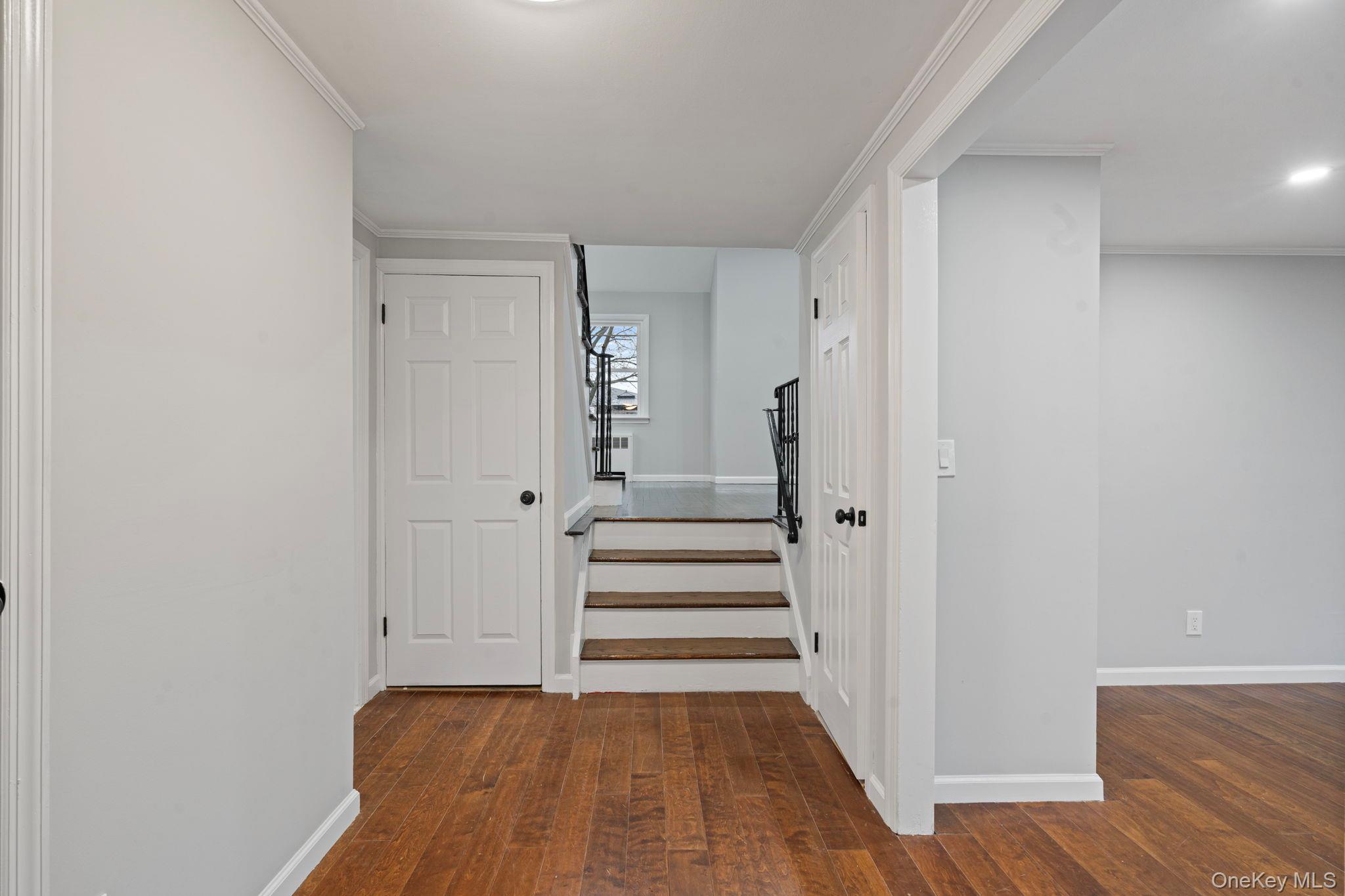 2386 Hampton Avenue Property Photo 4
