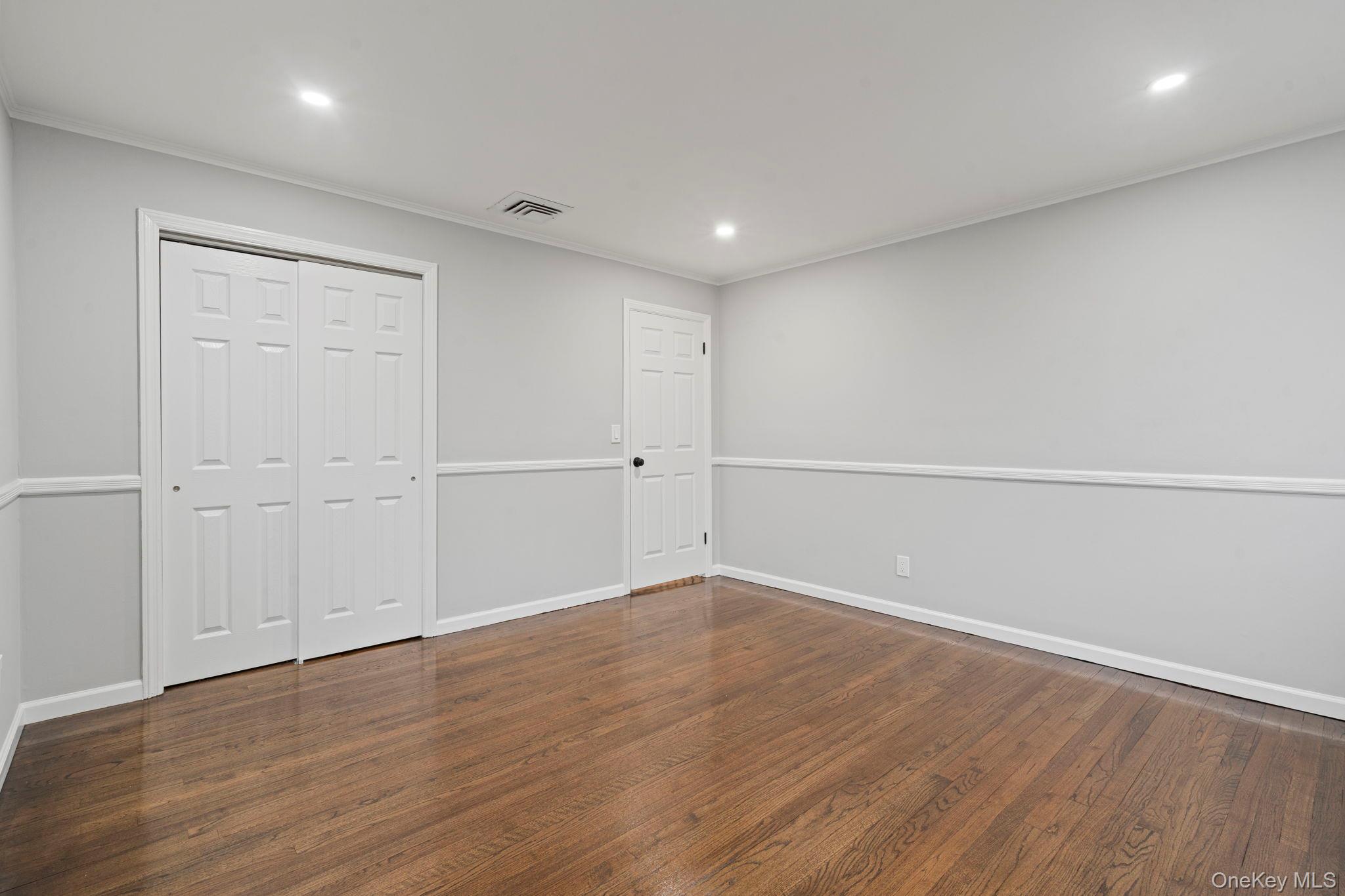 2386 Hampton Avenue Property Photo 23