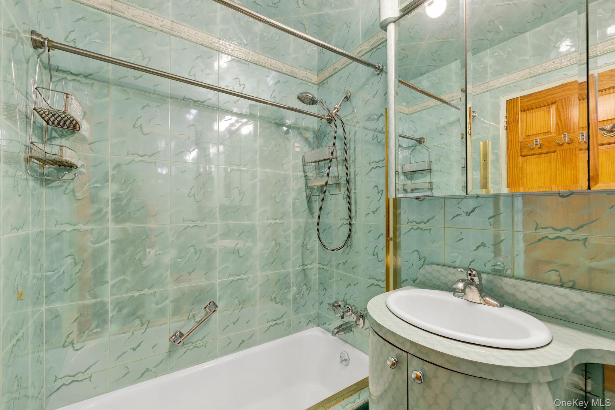 2942 West 5th Street 9o Property Photo 16