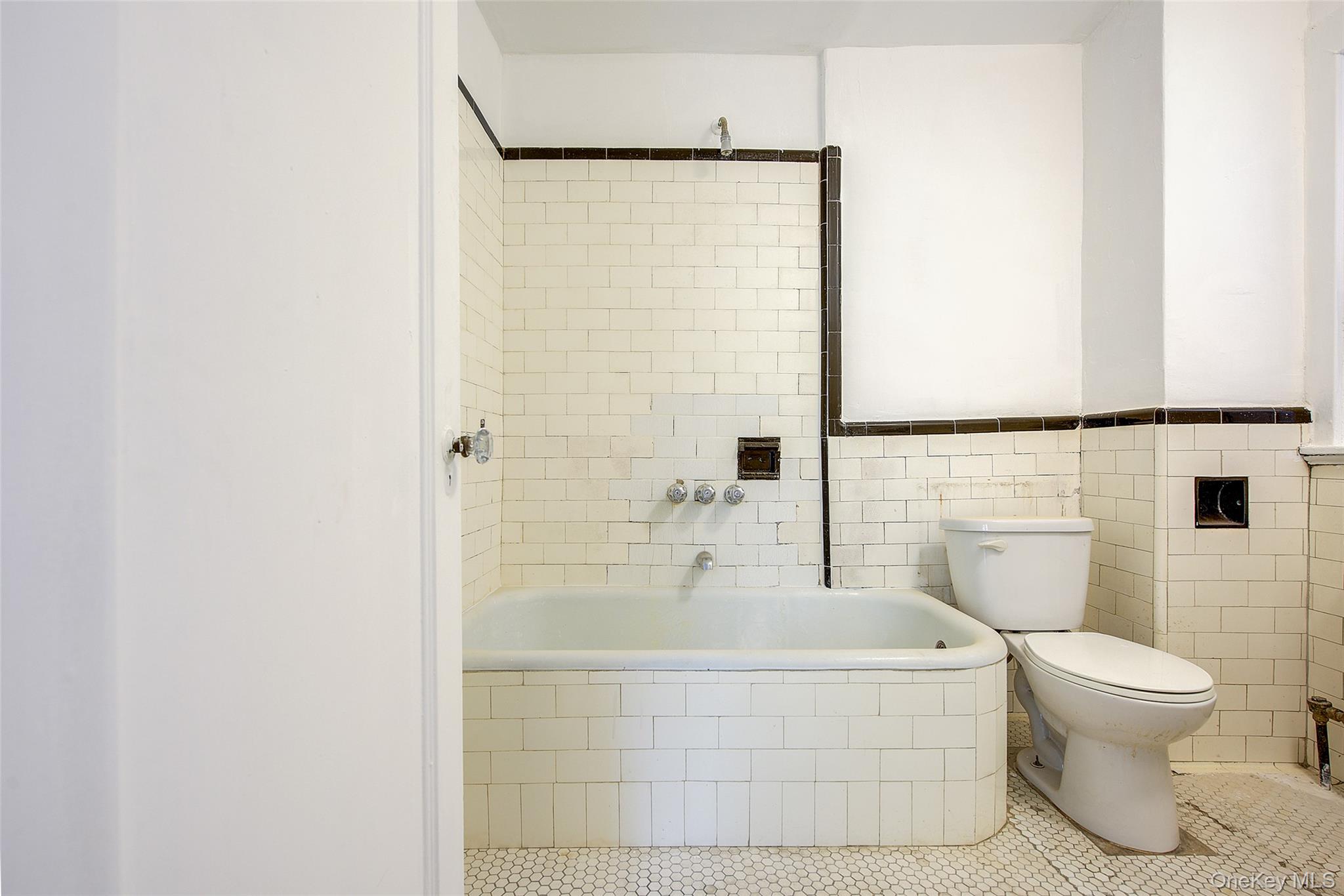 6 Burns Street 211 Property Photo 13