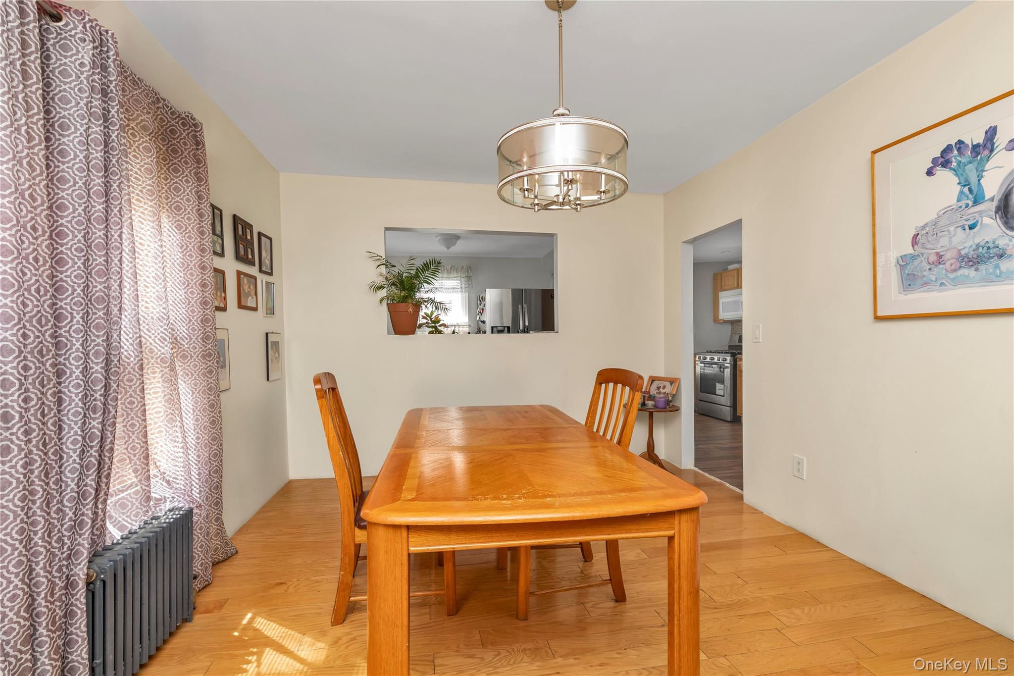 21208 Murdock Avenue Property Photo 7