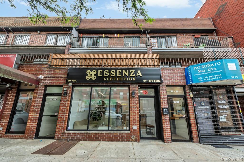2070A Steinway Street Property Photo 1