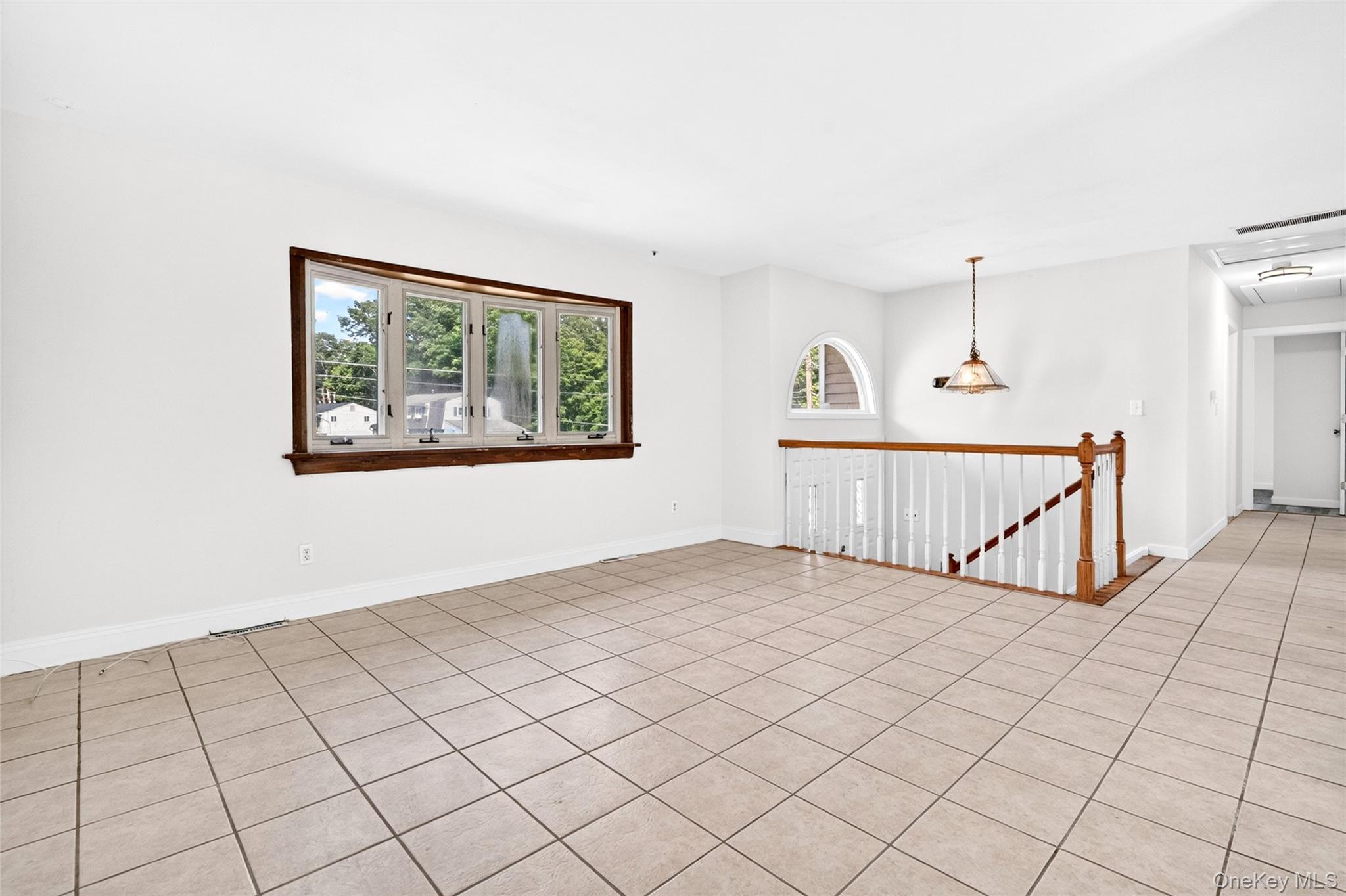 23 Marcy Lane Property Photo 6