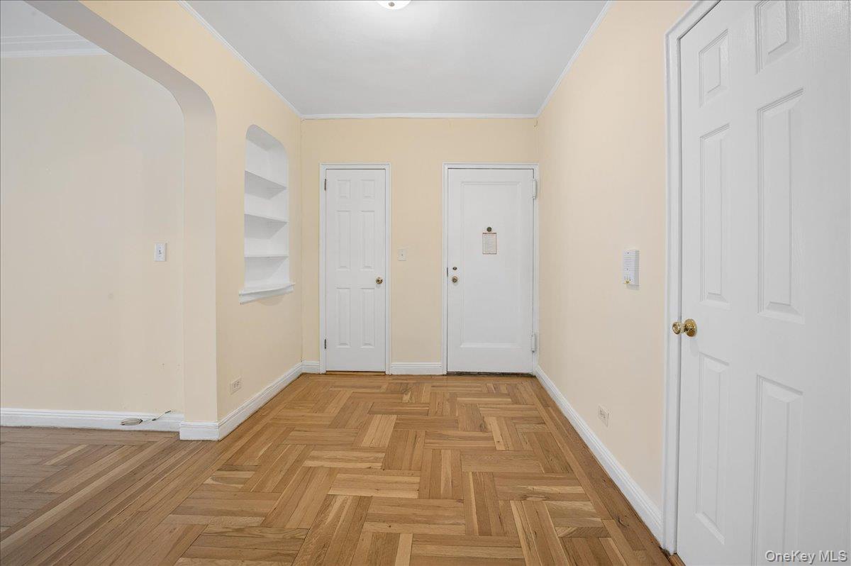 3015 Riverdale Avenue 5b Property Photo 7