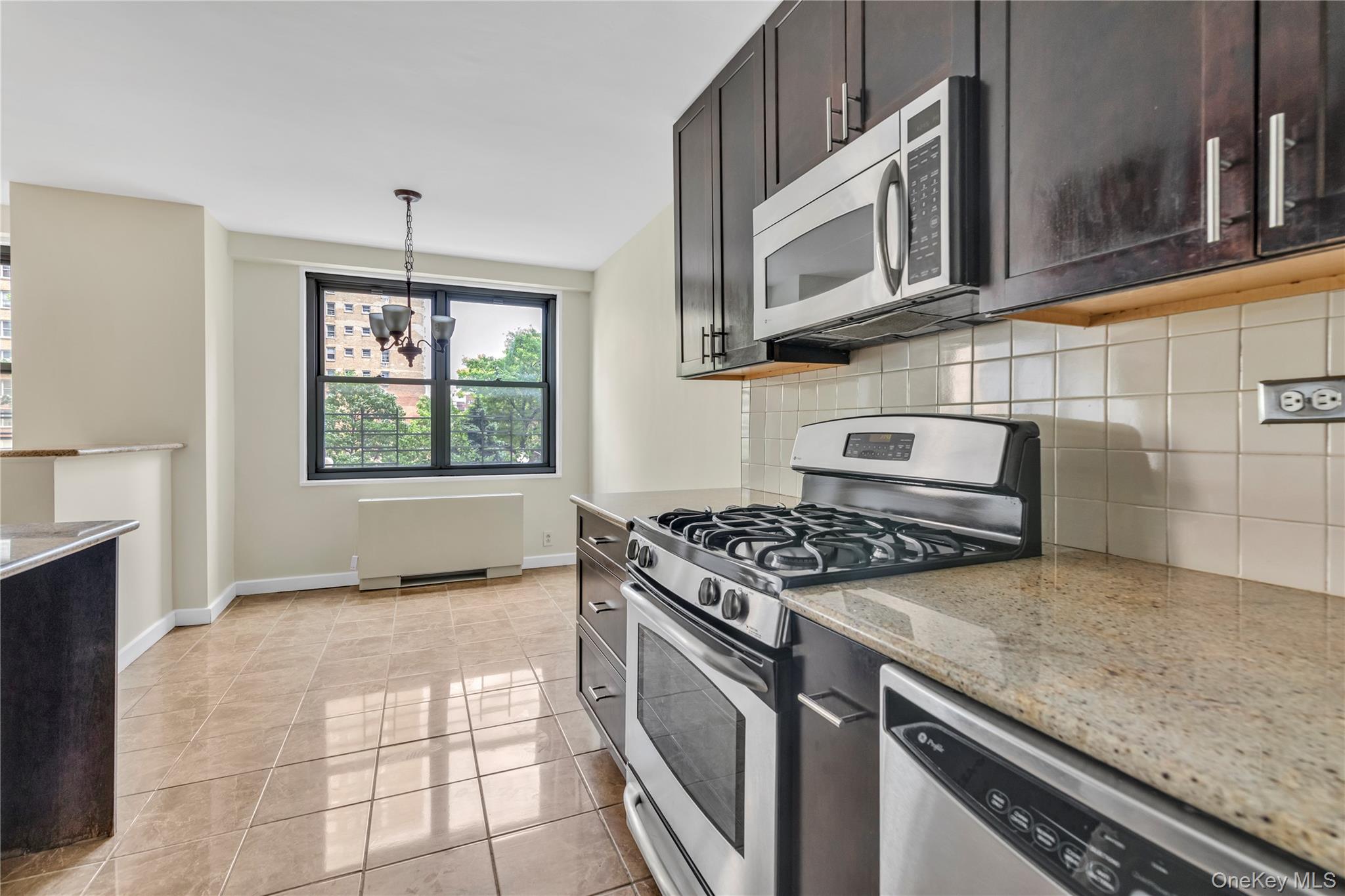 70-25 Yellowstone Boulevard 2 N Property Photo 5