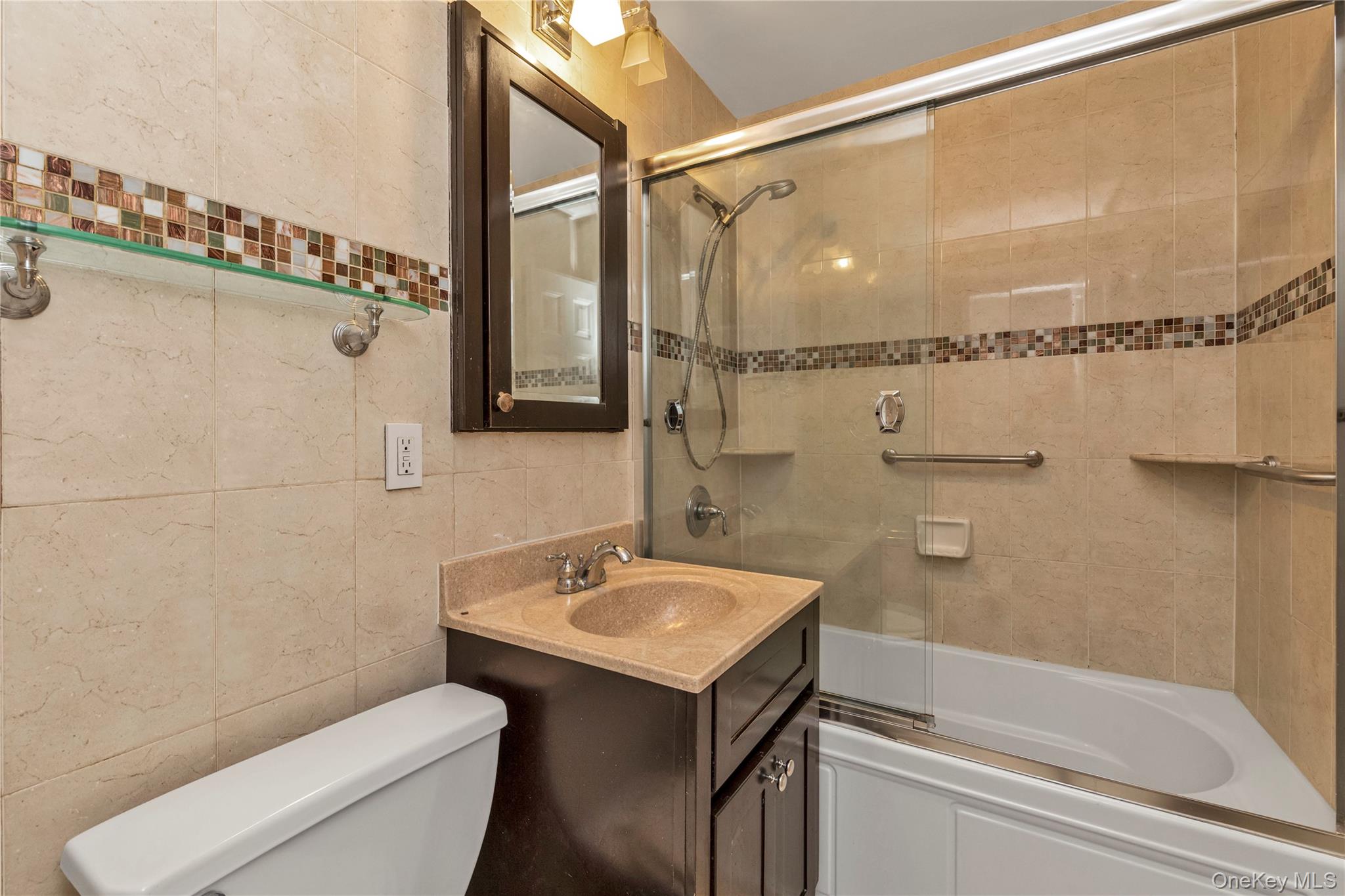 70-25 Yellowstone Boulevard 2 N Property Photo 8