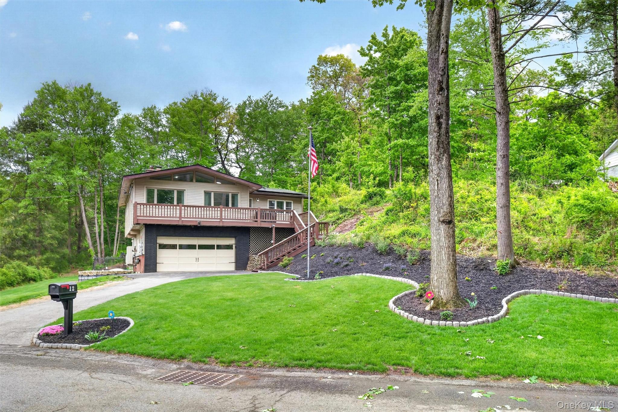 12 Ronnie Lane Property Photo 1