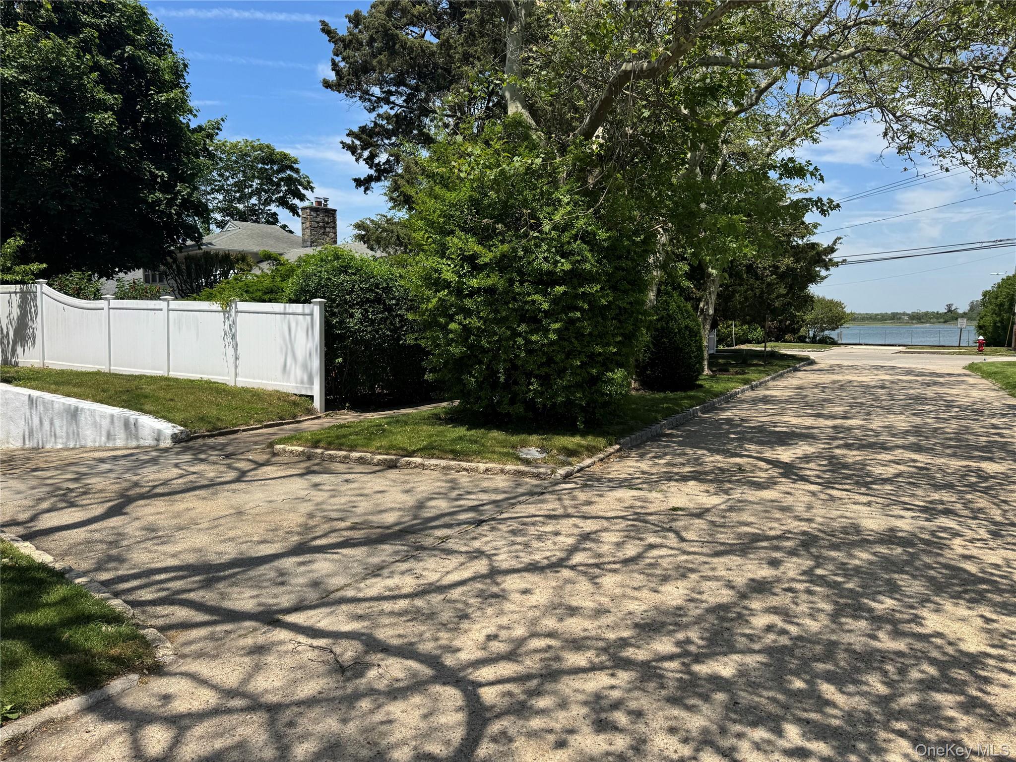 123 Genesee Boulevard Property Photo 2