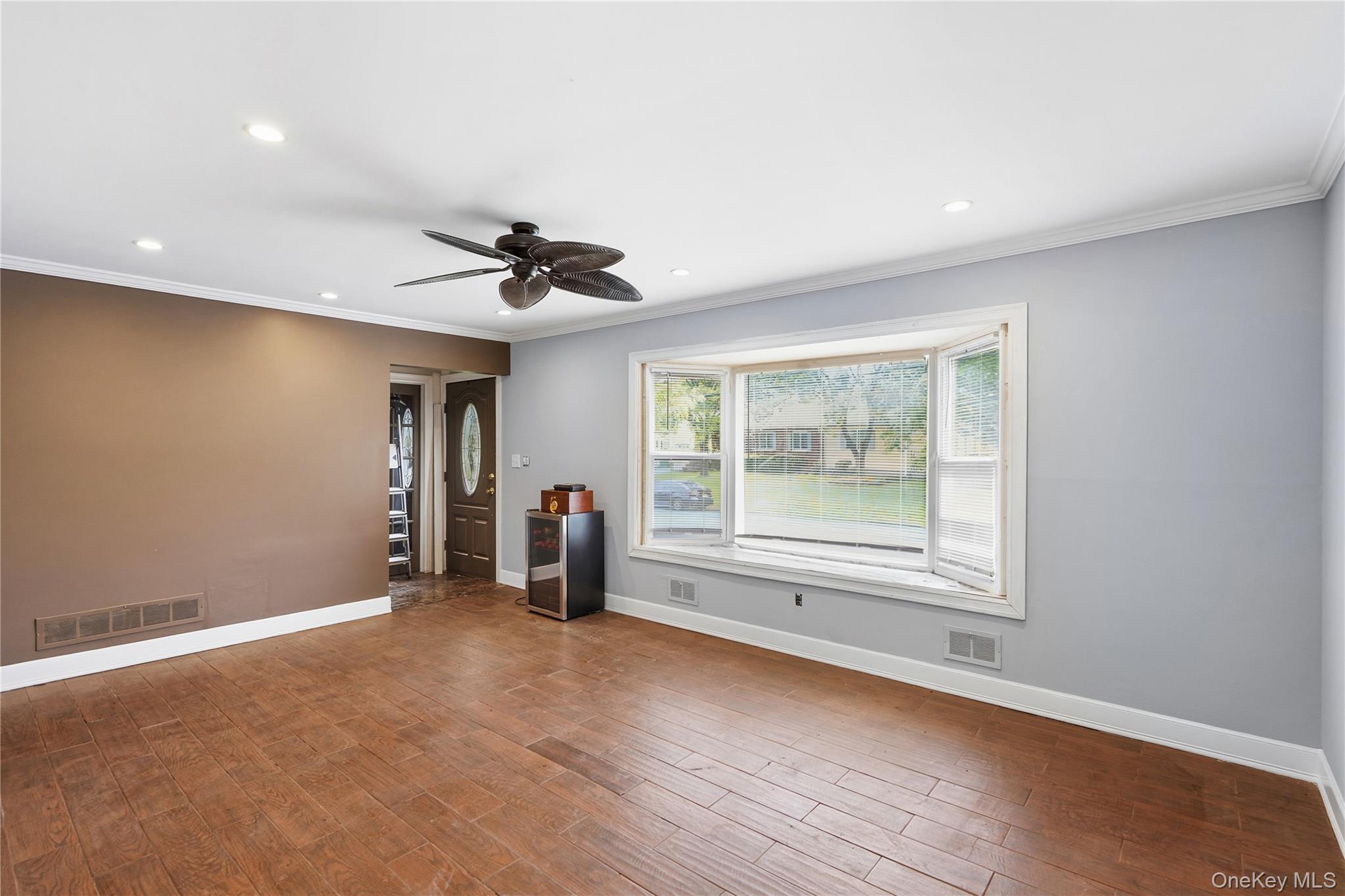 9 Walter Drive Property Photo 2