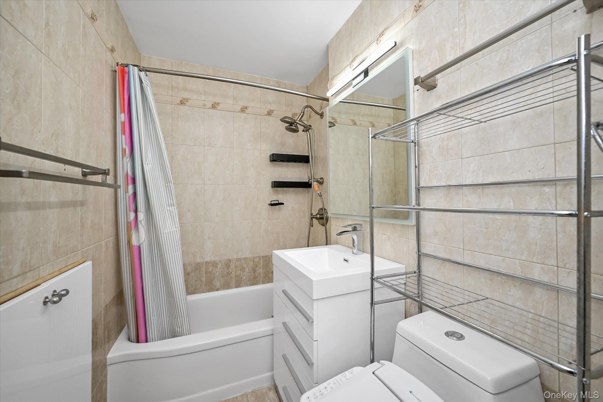 98-25 64th Road 5e Property Photo 8