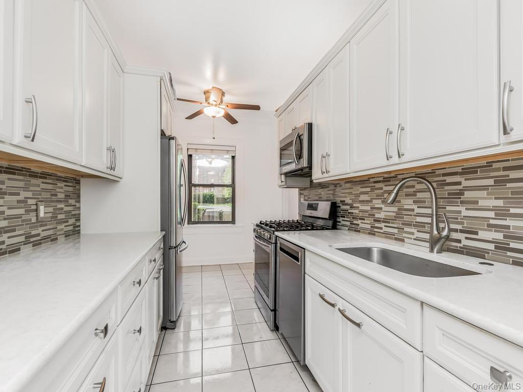 5 Franklin Avenue 1P Property Photo 1