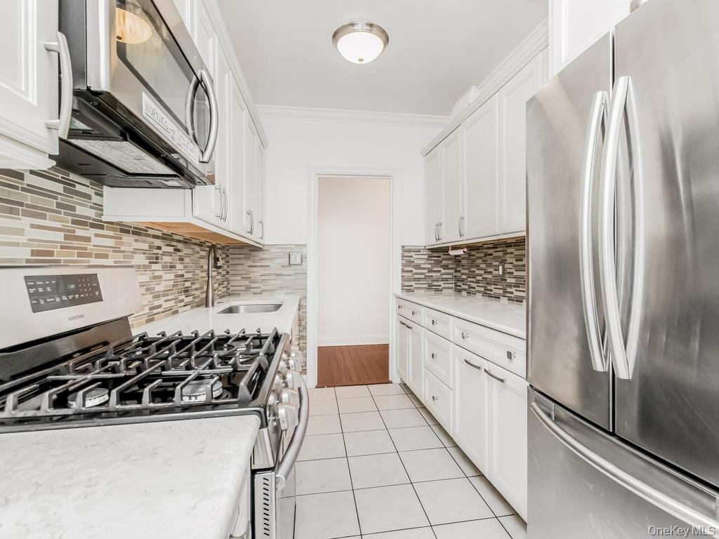 5 Franklin Avenue 1p Property Photo 2