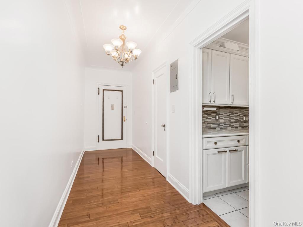 5 Franklin Avenue 1p Property Photo 4