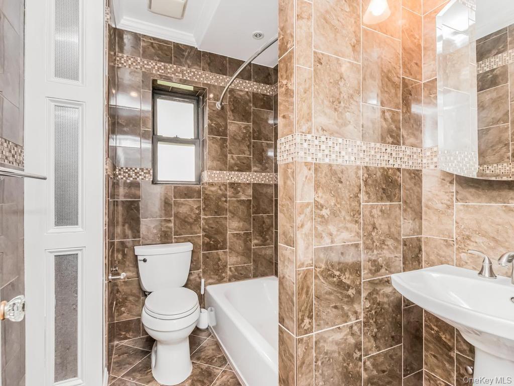 5 Franklin Avenue 1p Property Photo 7